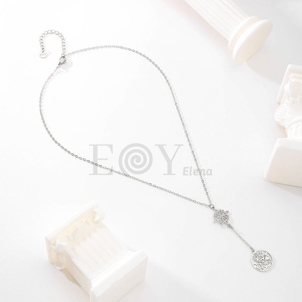 Collar largo con nudo de bruja y medalla