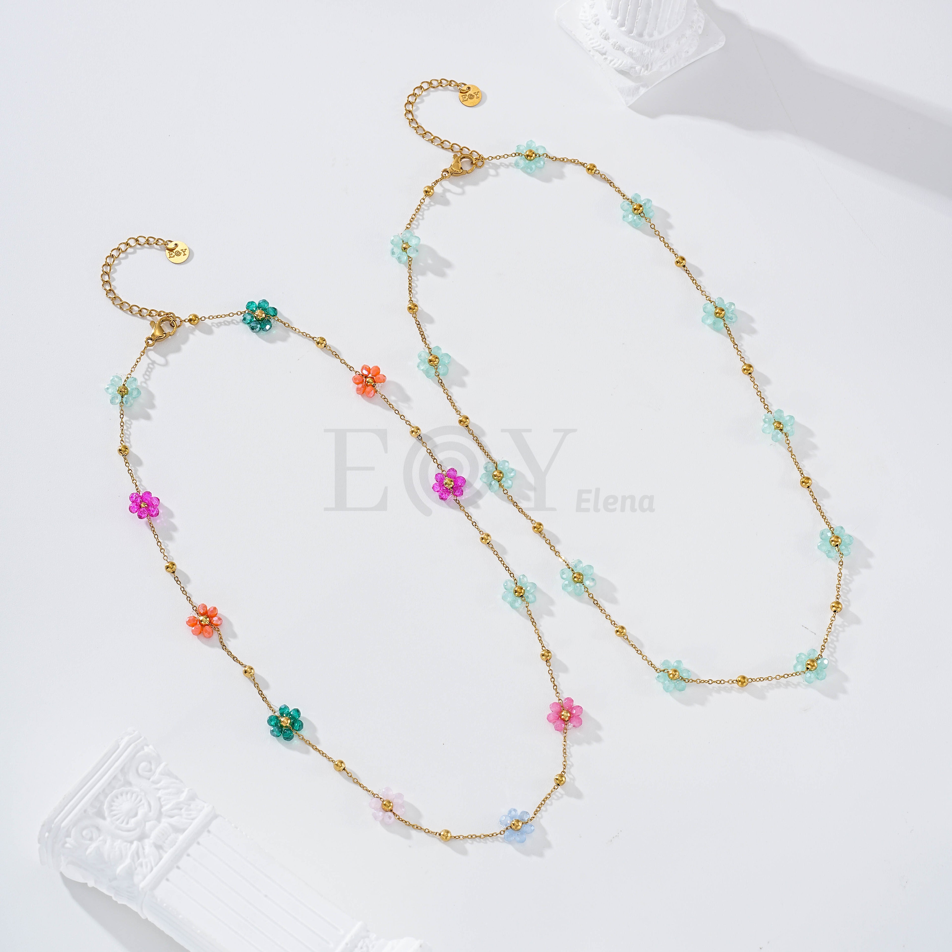 Collar flores color acero
