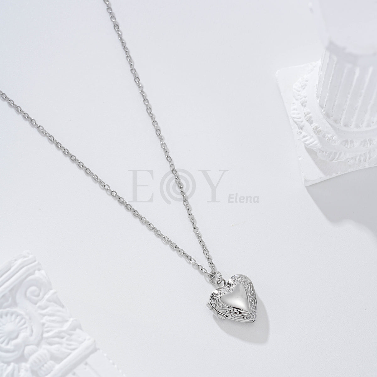 Collar corazón con interior acero