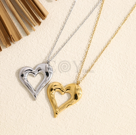 Collar corazón irregular