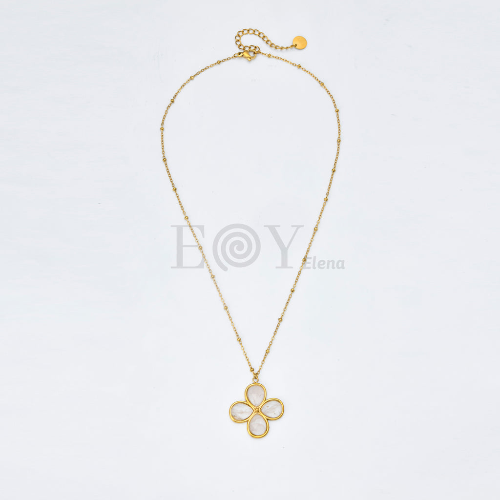 Collar Flor de Piedra de Acero Dorado