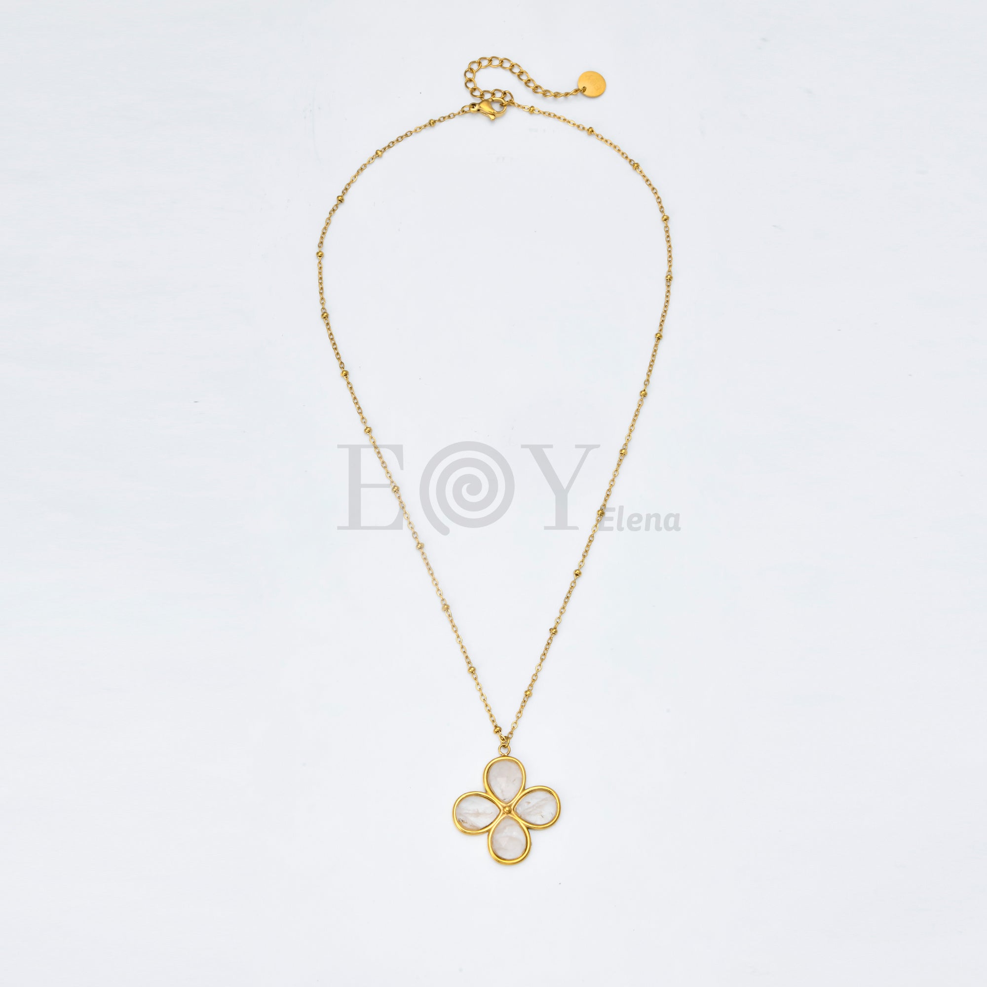 Collar Flor de Piedra de Acero Dorado