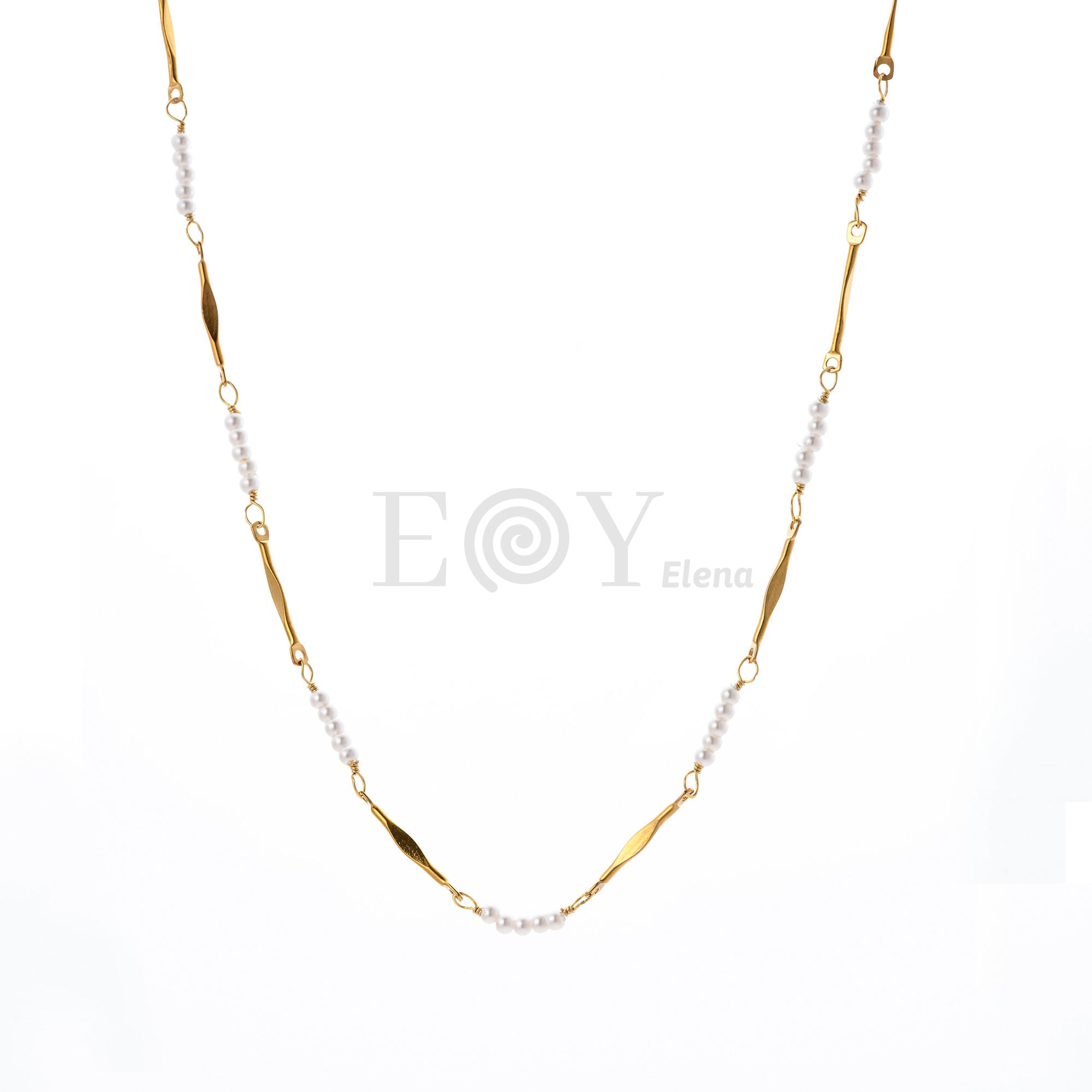 Collar Perlas Delicadas de Acero Dorado