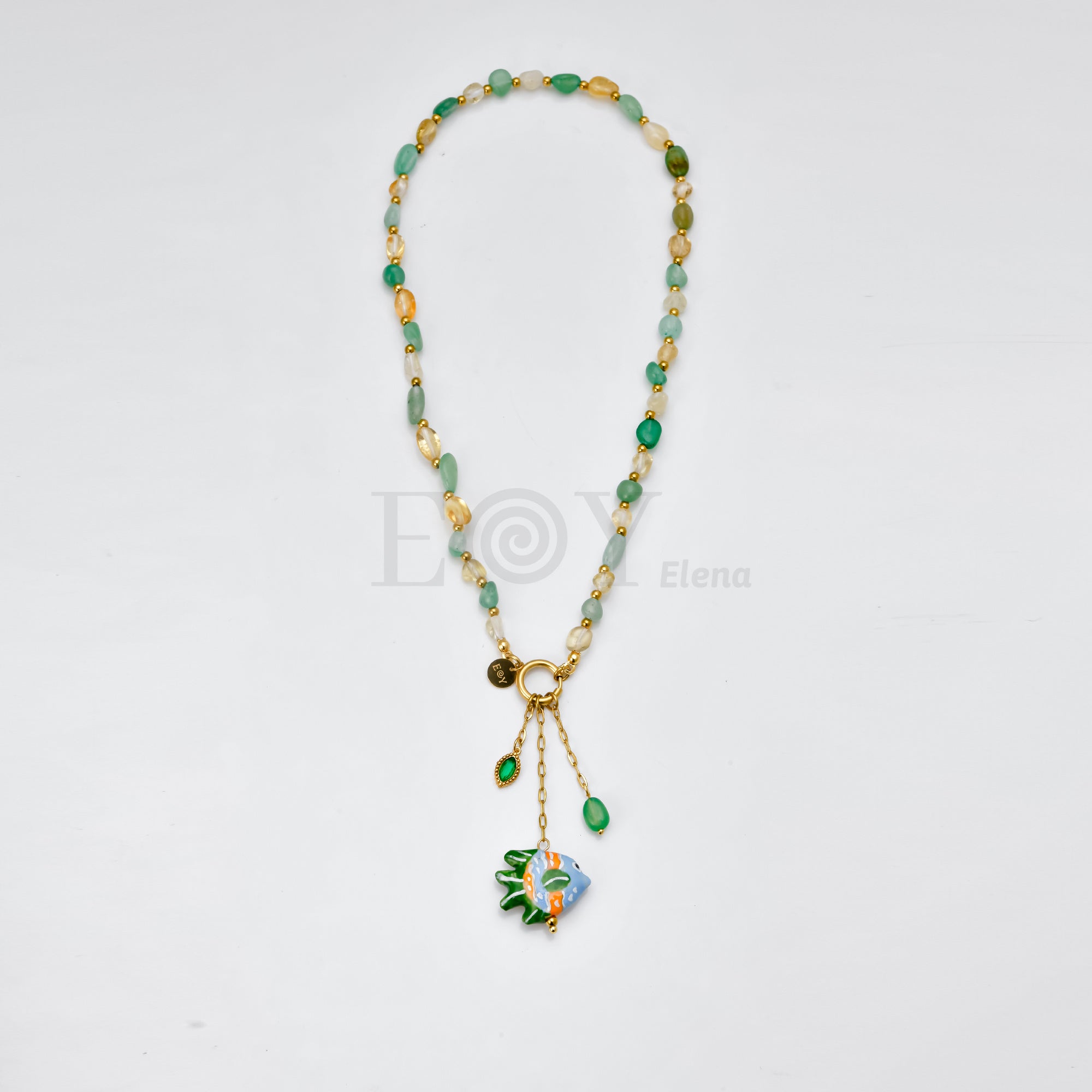 Collar piedras y pez