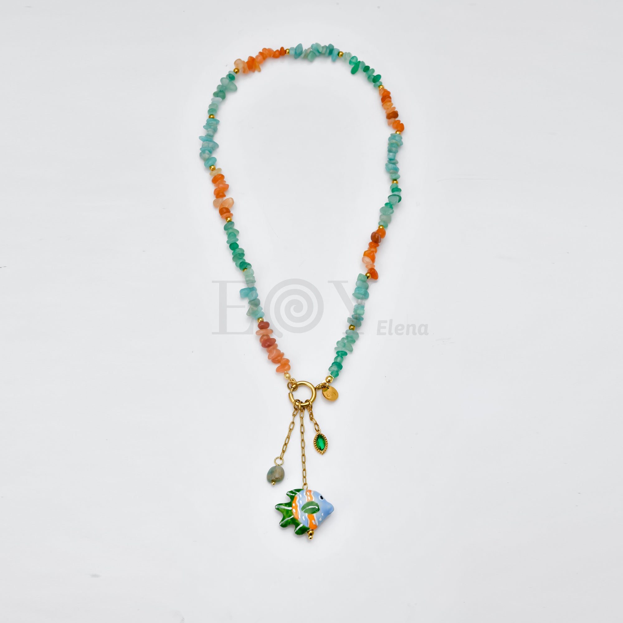 Collar piedras y pez colores