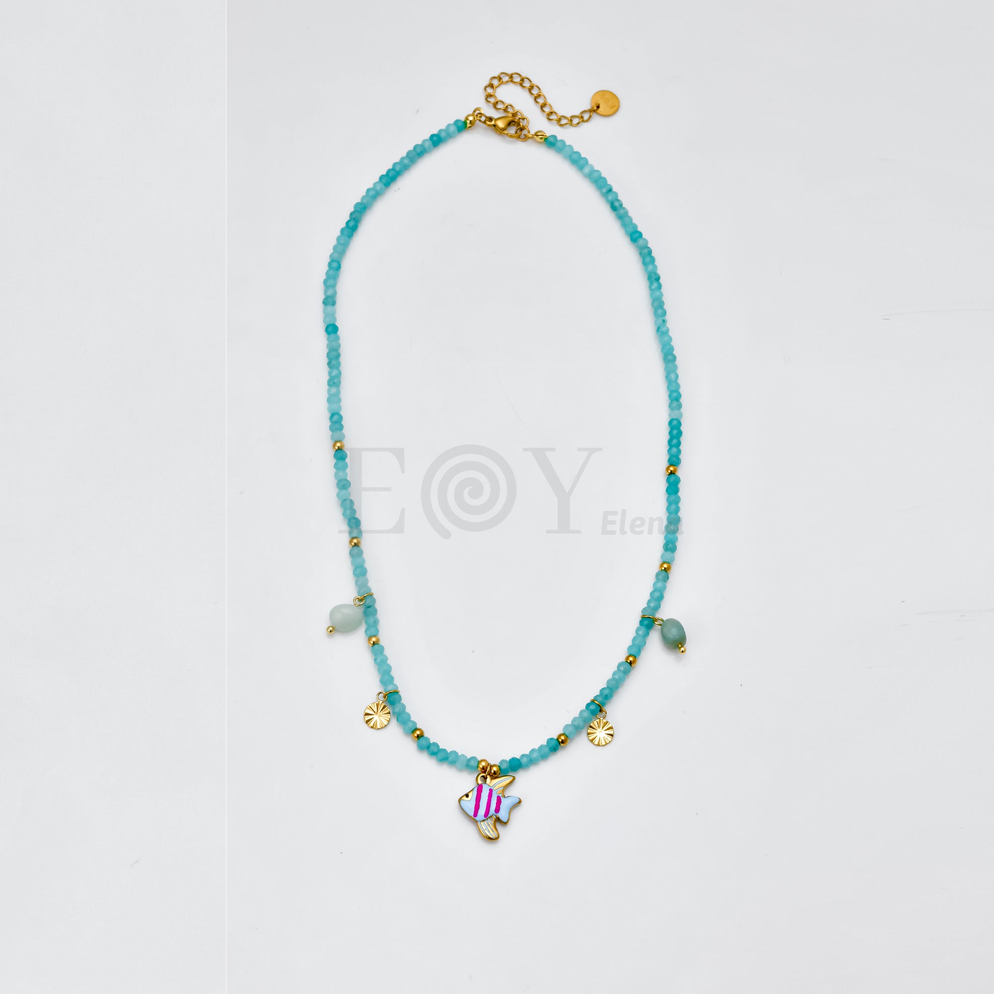Collar bolitas turquesa y pez