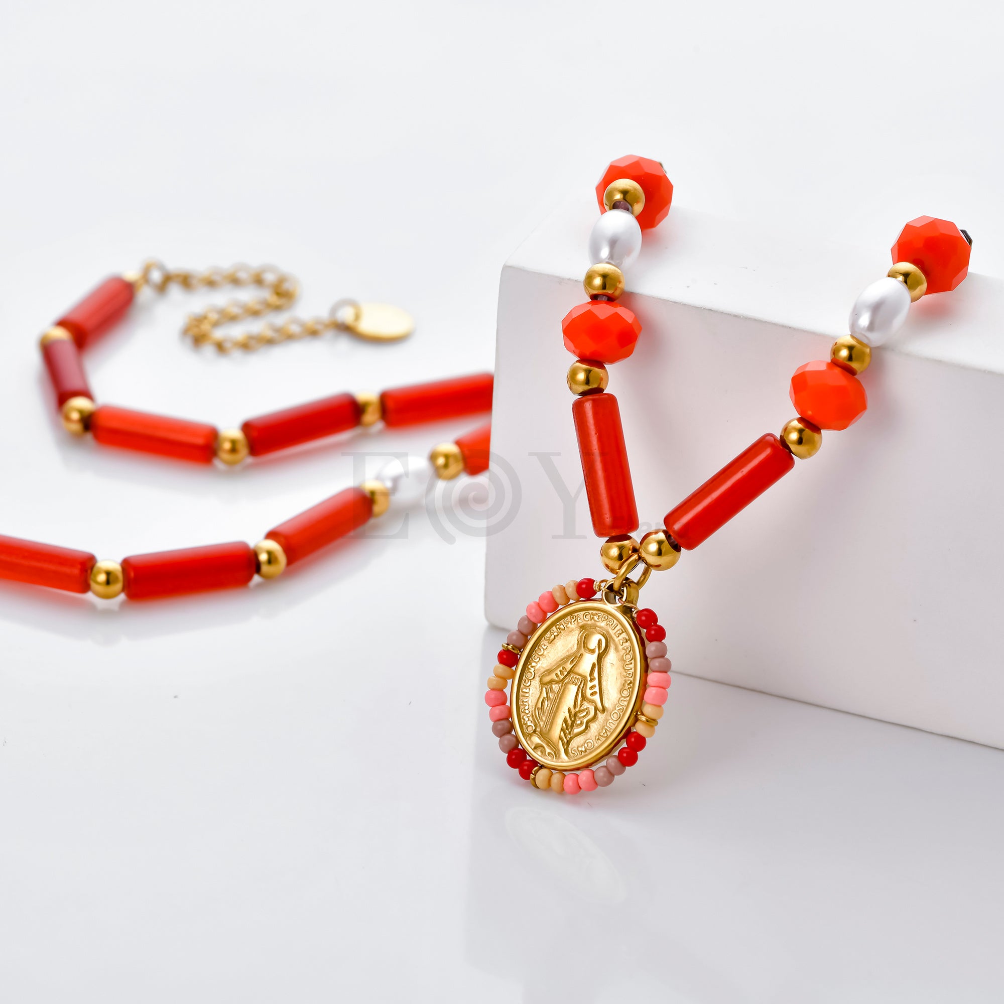 Collar Virgen Milagrosa color