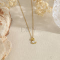 Collar con colgante de gato y piedra