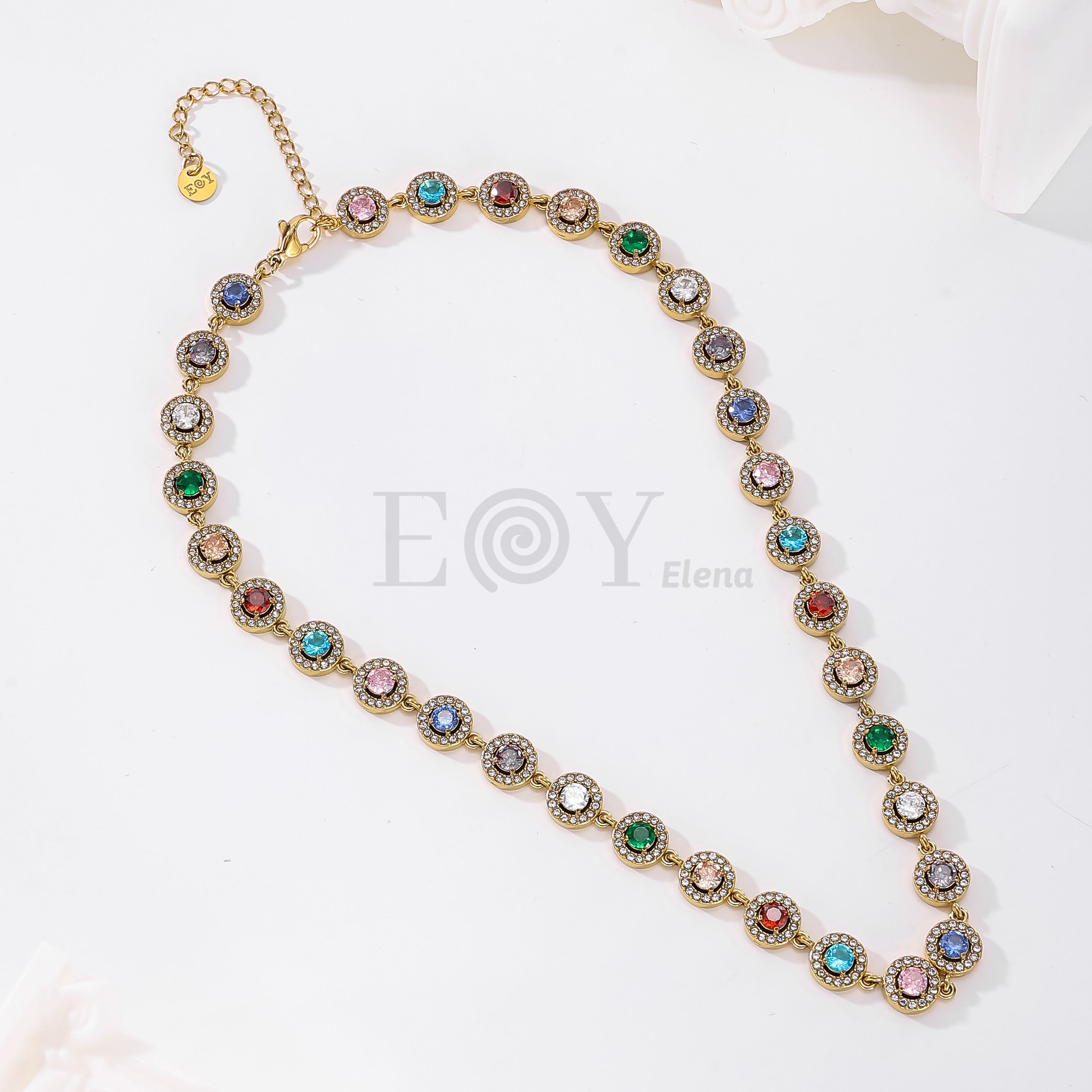Collar con piedras redondas colores
