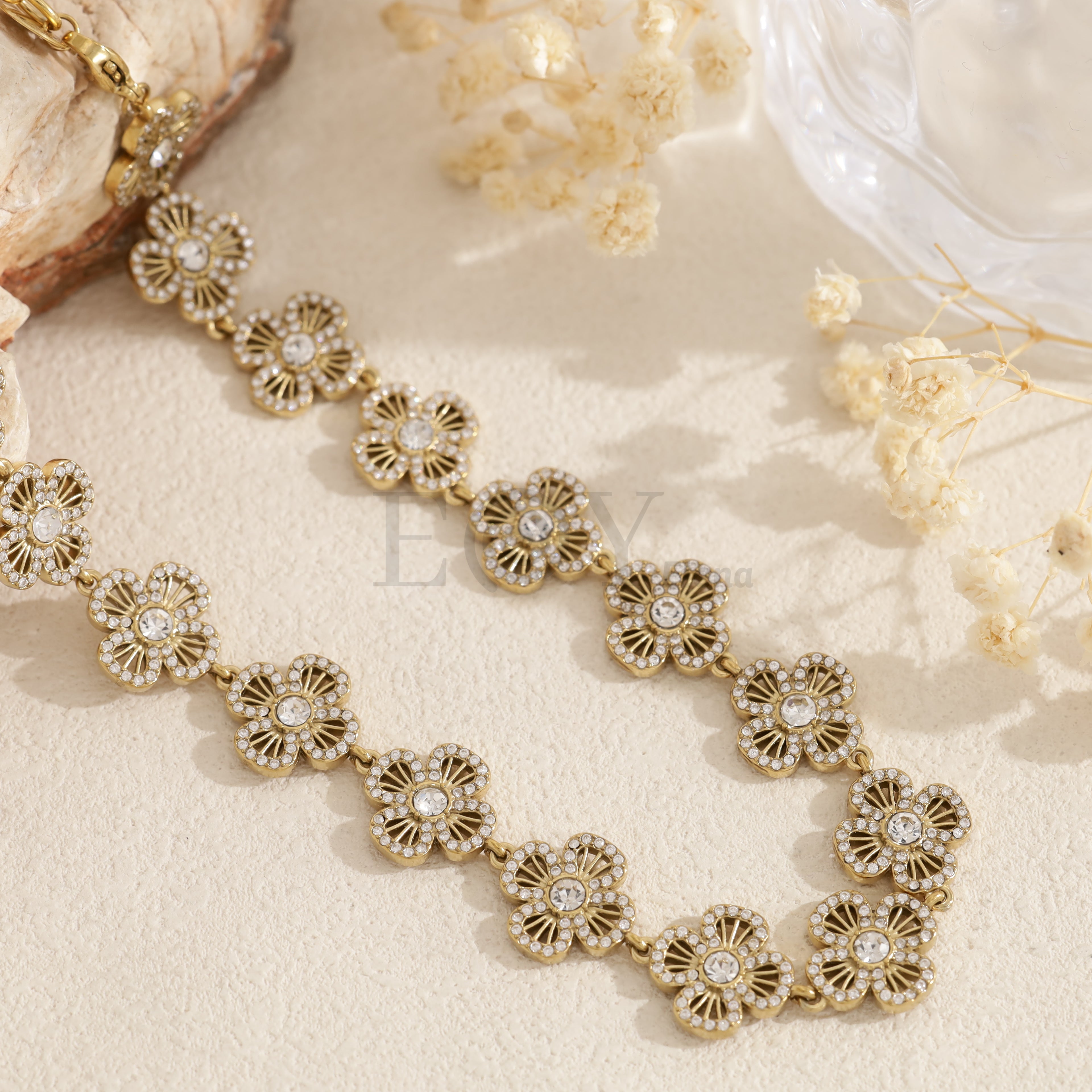 Collar trébol circonitas