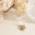 Collar flor circonitas