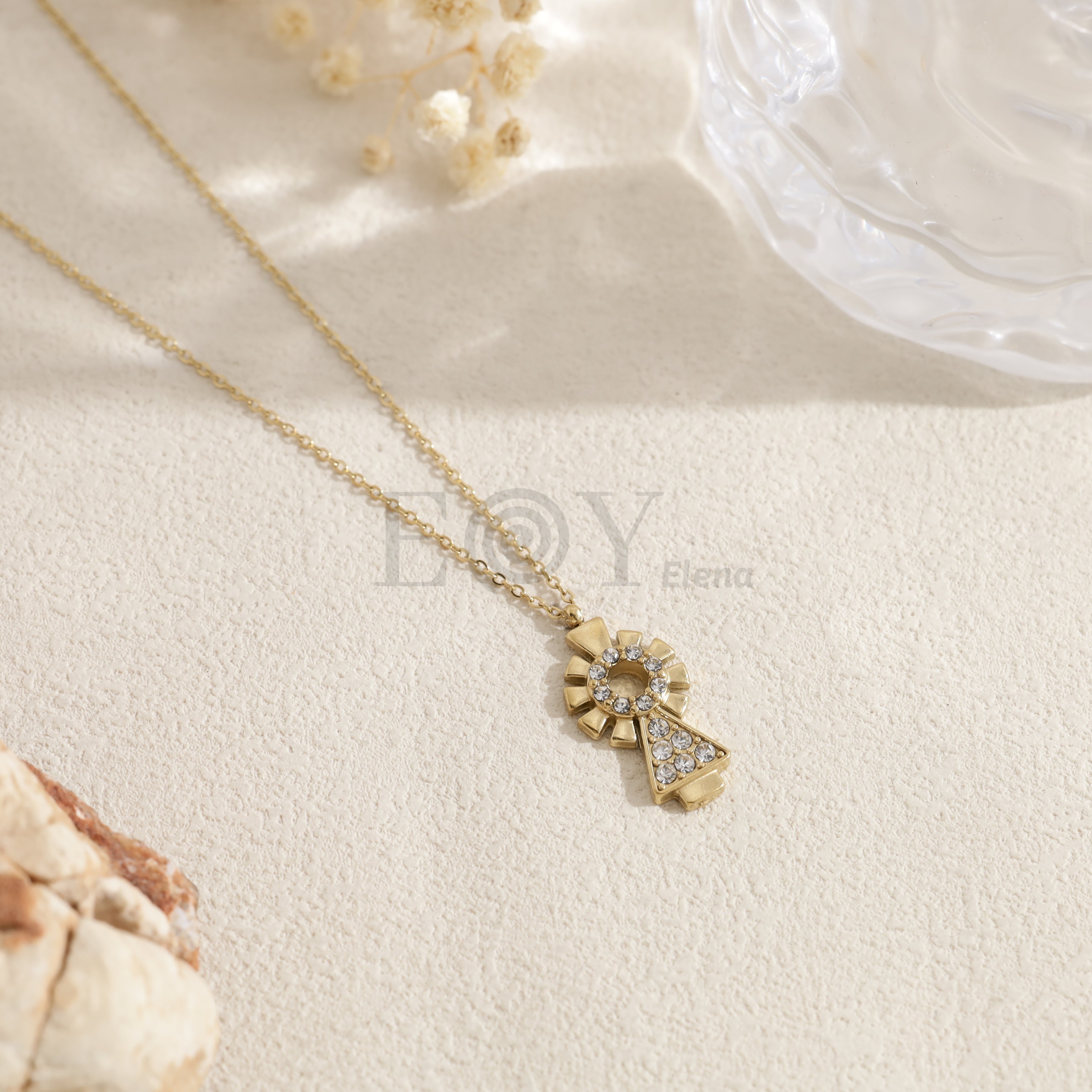Collar Virgen del Pilar con circonitas