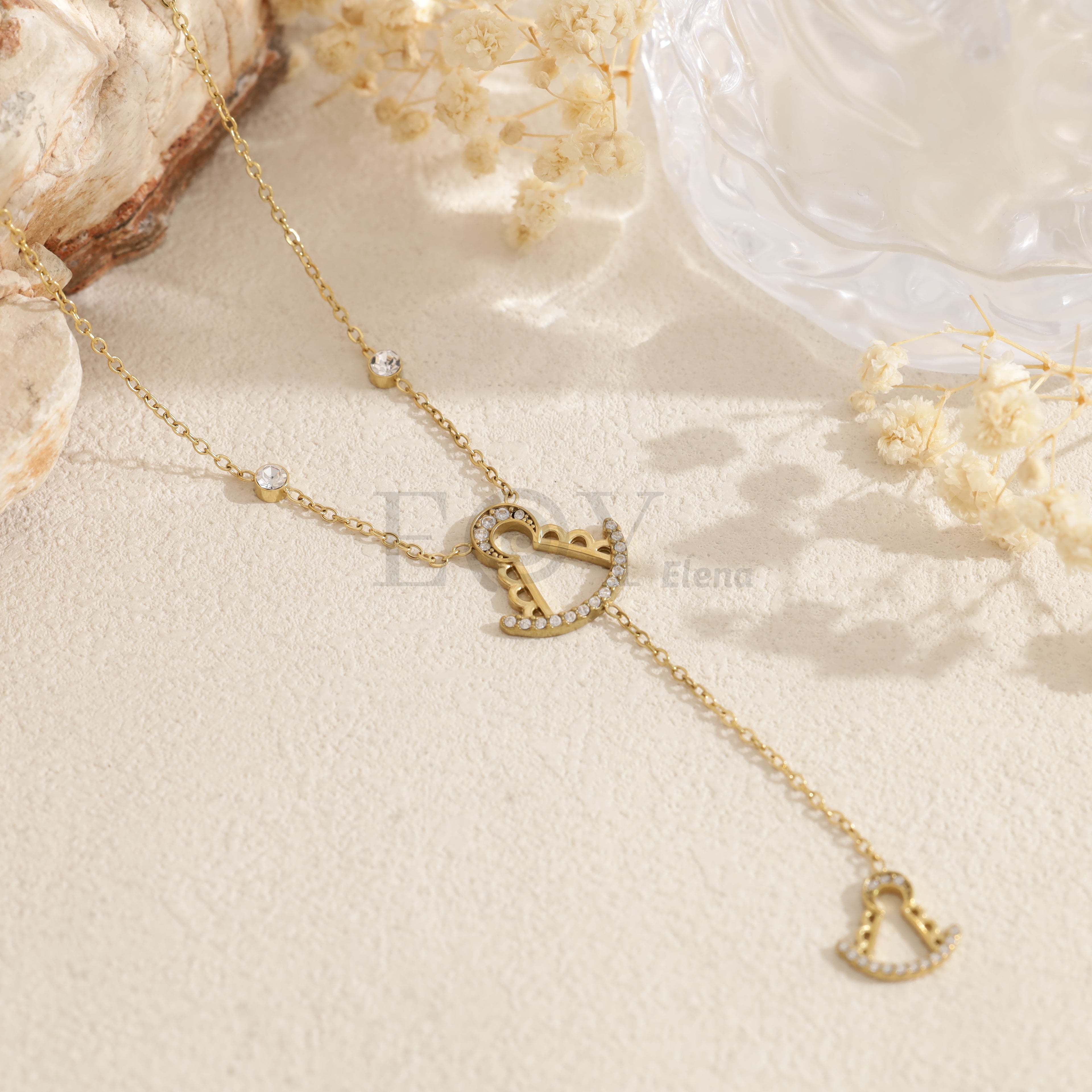 Collar Virgen del Rocío con doble colgante