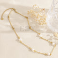 Collar perlas con estructura lineal
