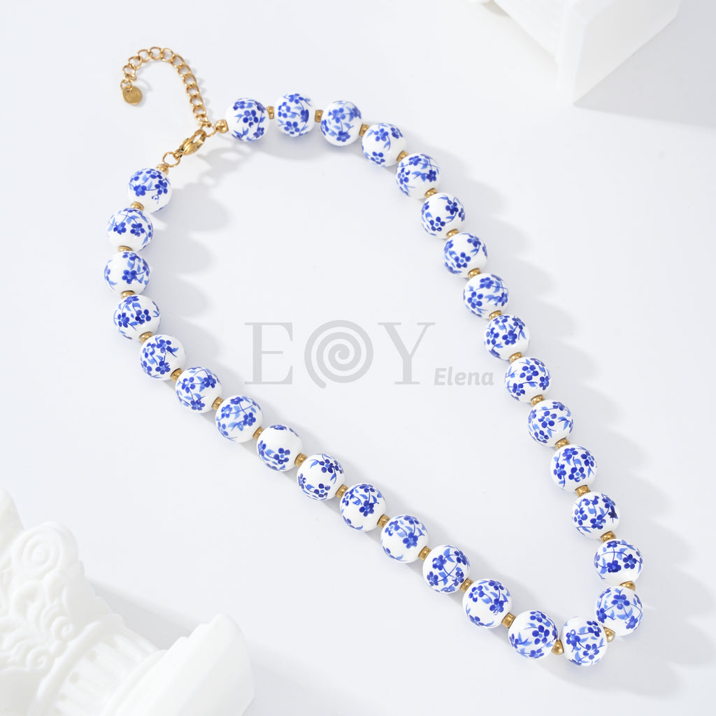 Collar bolas con flores