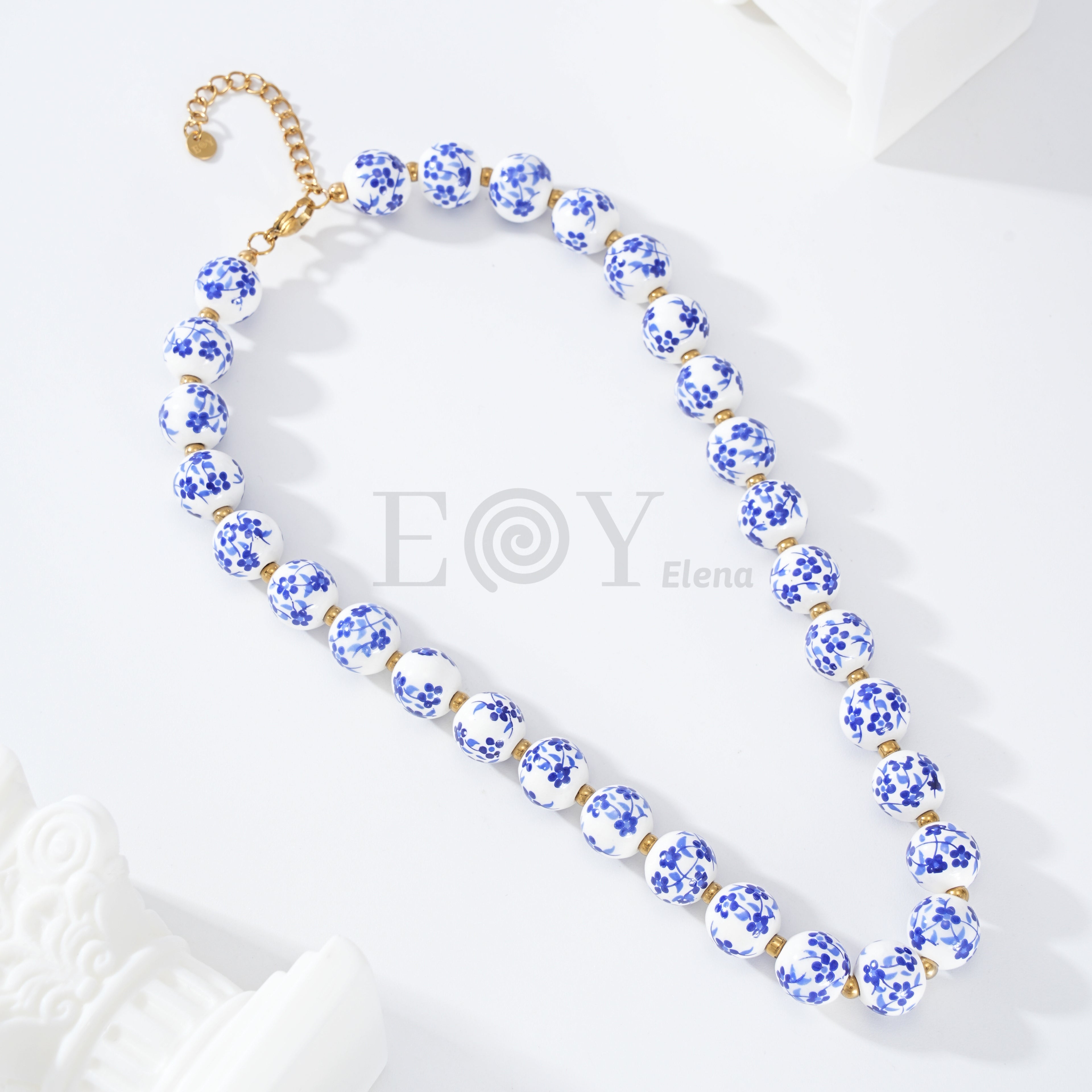 Collar bolas con flores