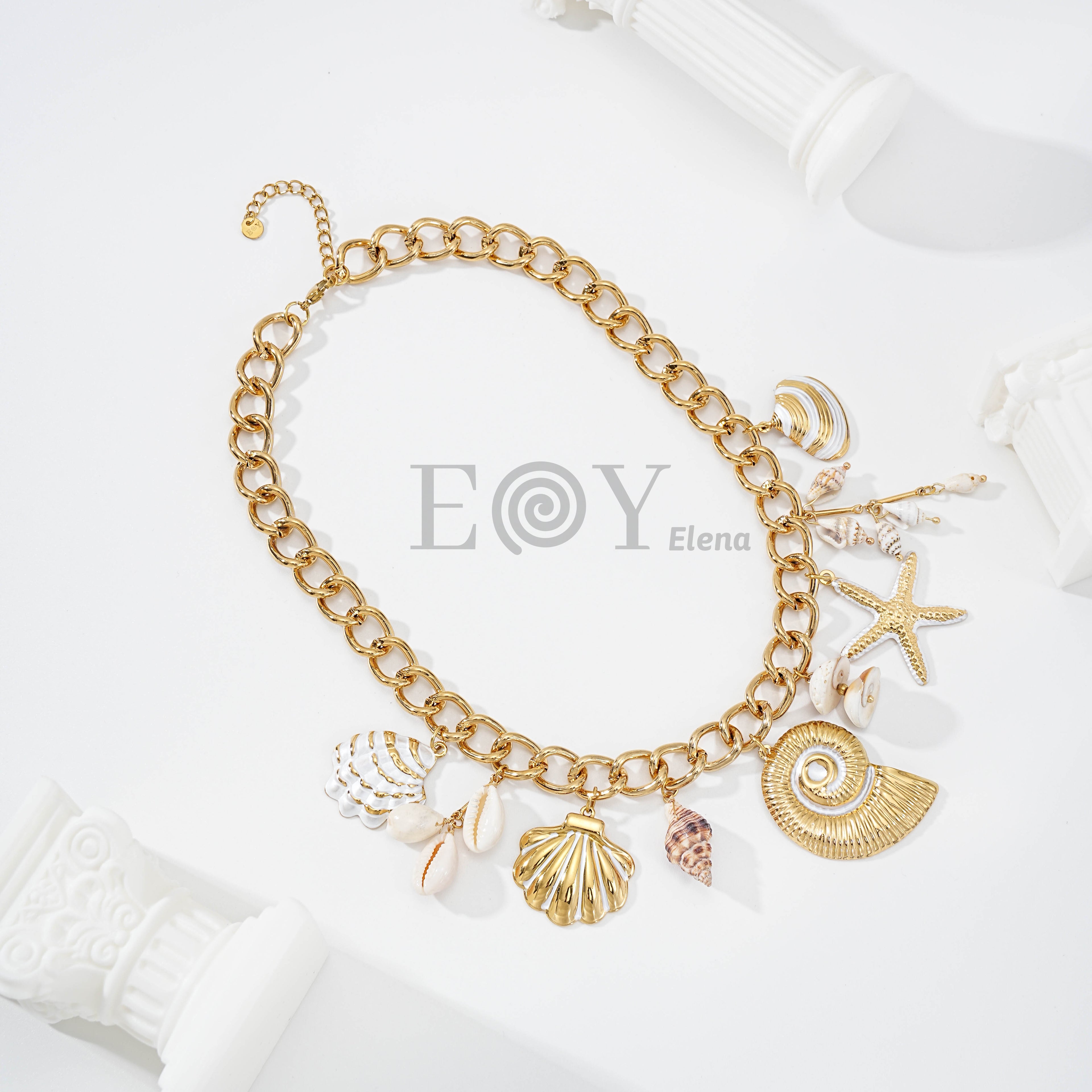 Collar Mediterráneo de Conchas y Charms Marinos