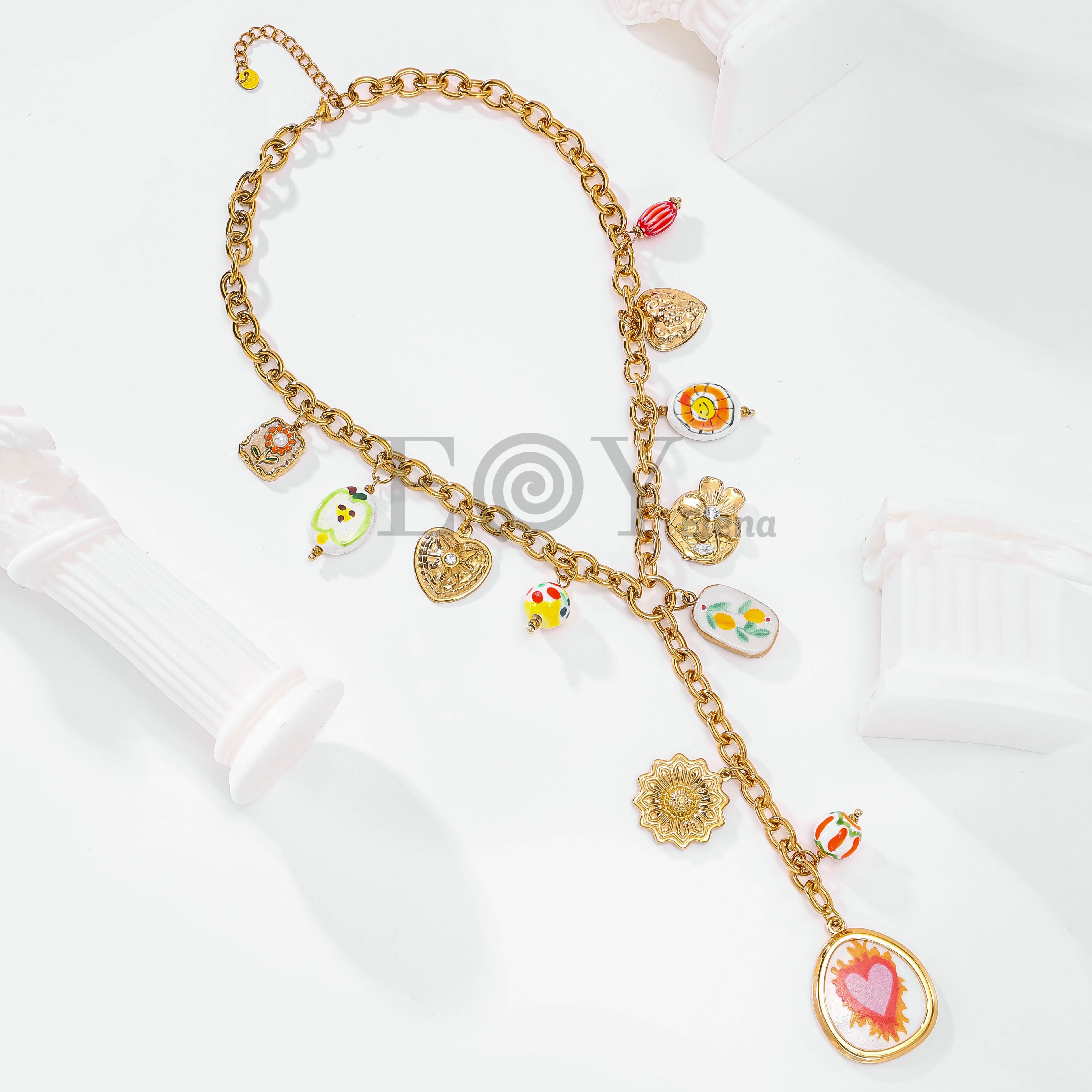 Collar largo con charms