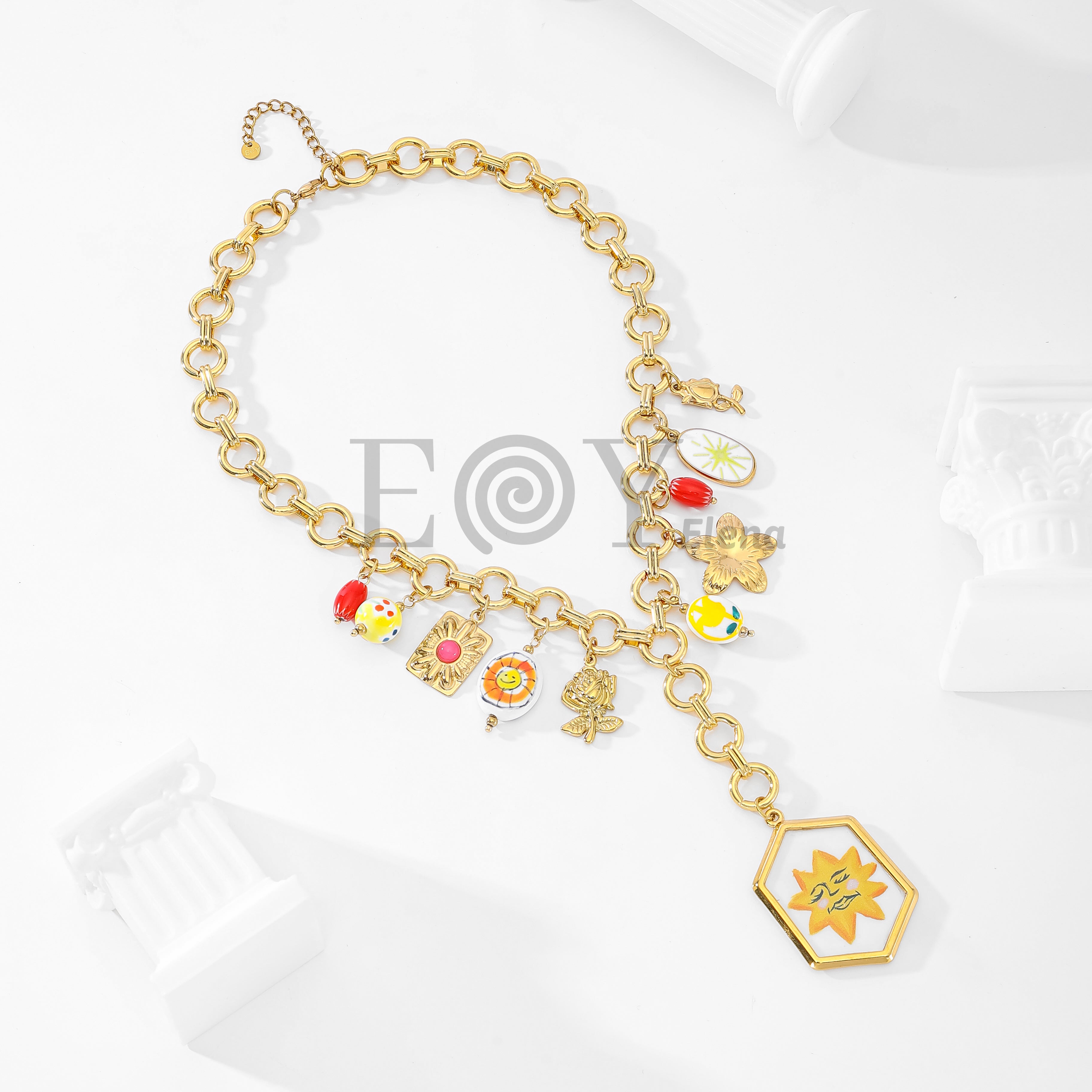 Collar charms y sol
