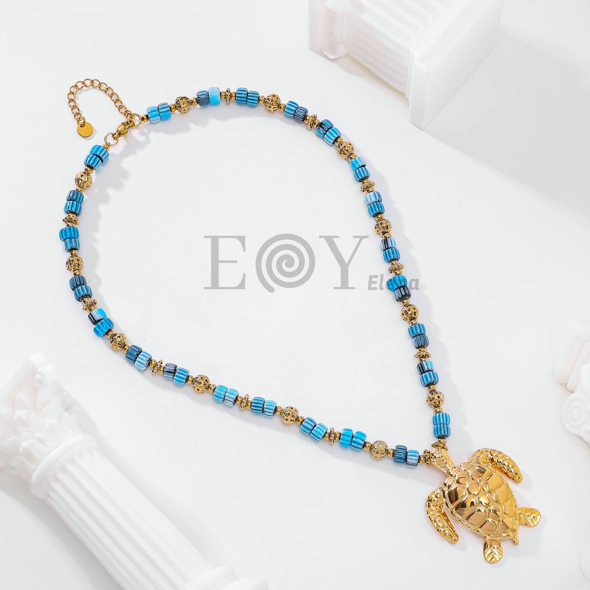Collar bolas y tortuga