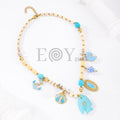 Collar con charms azules