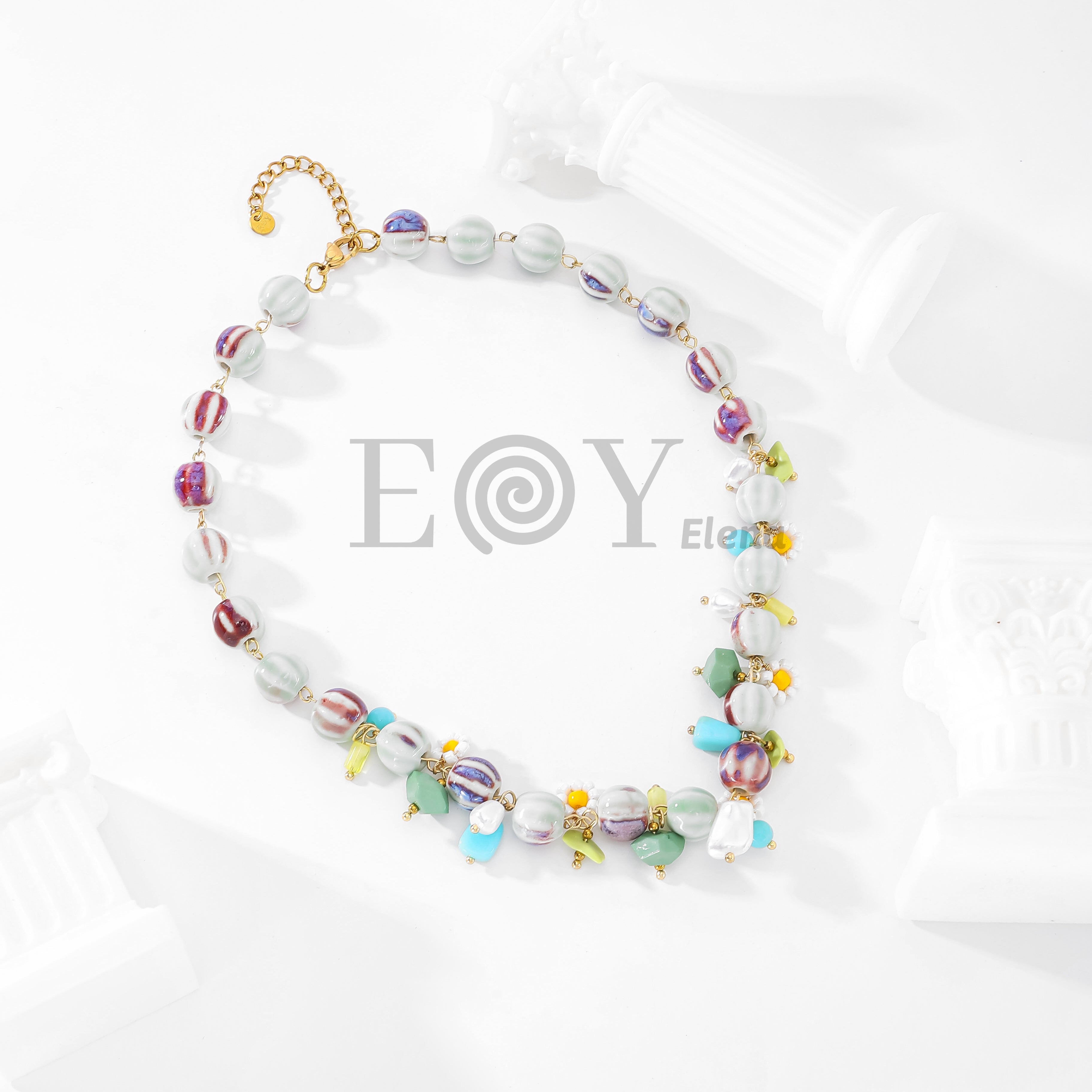 Collar bolas colores