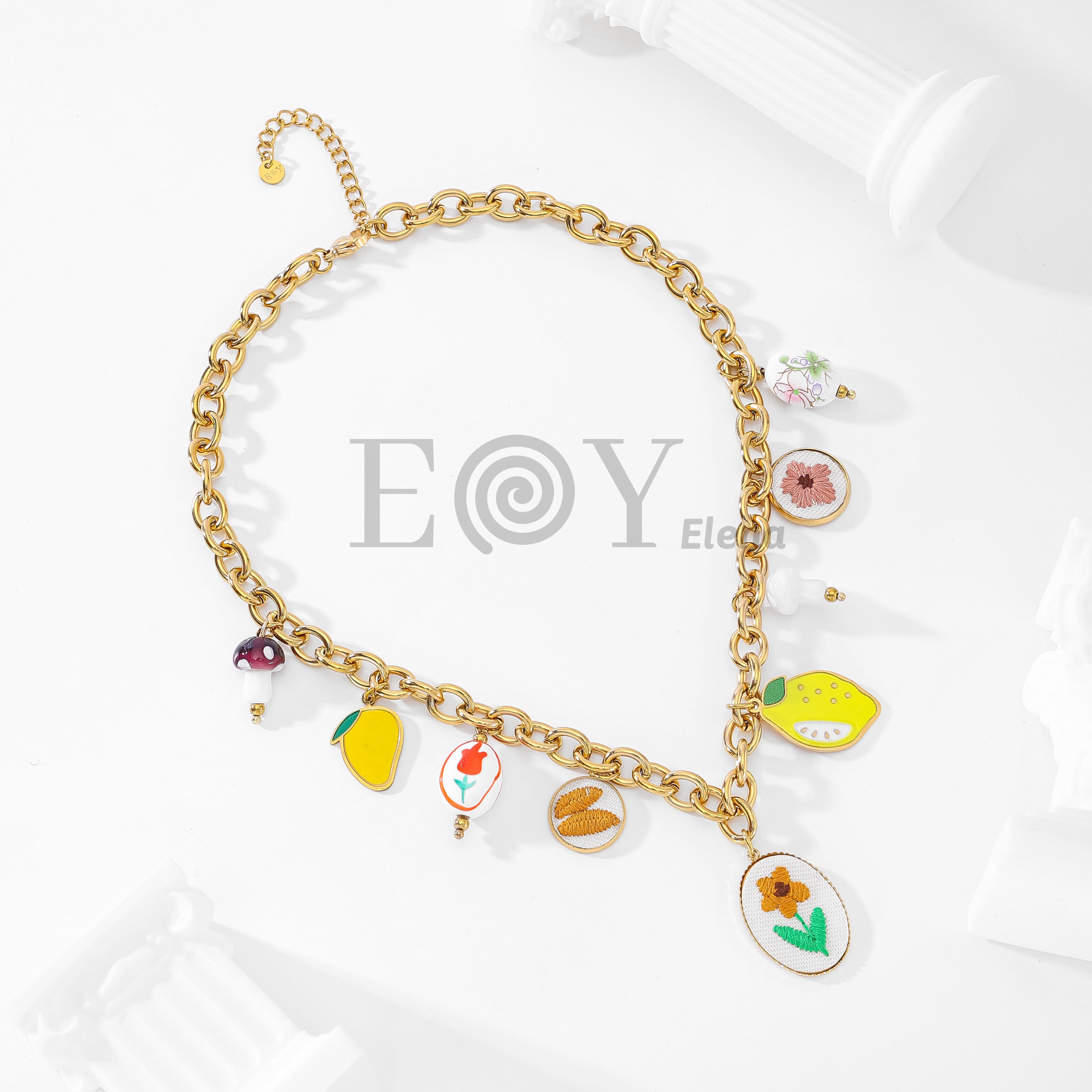Collar charms flores