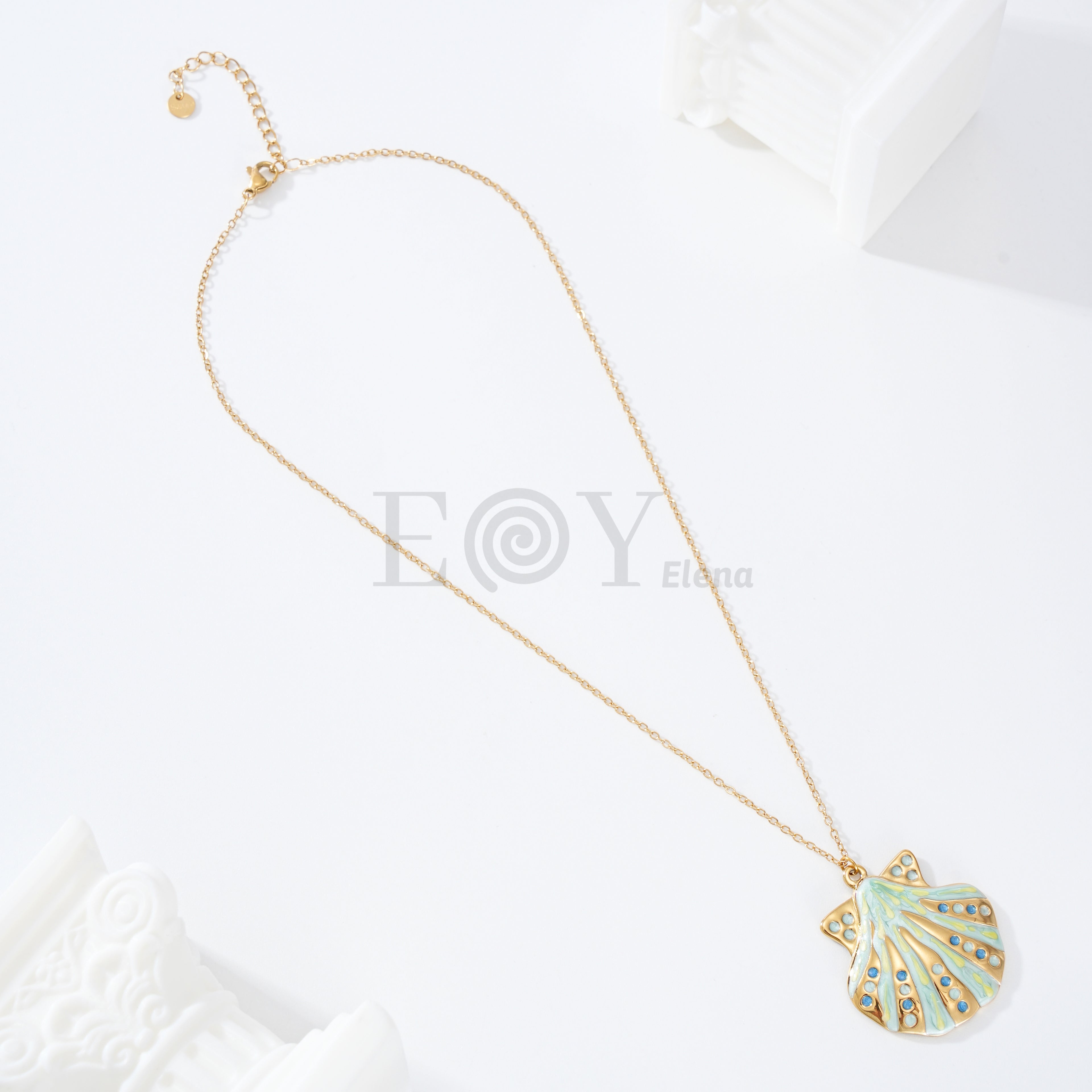 Collar concha verde