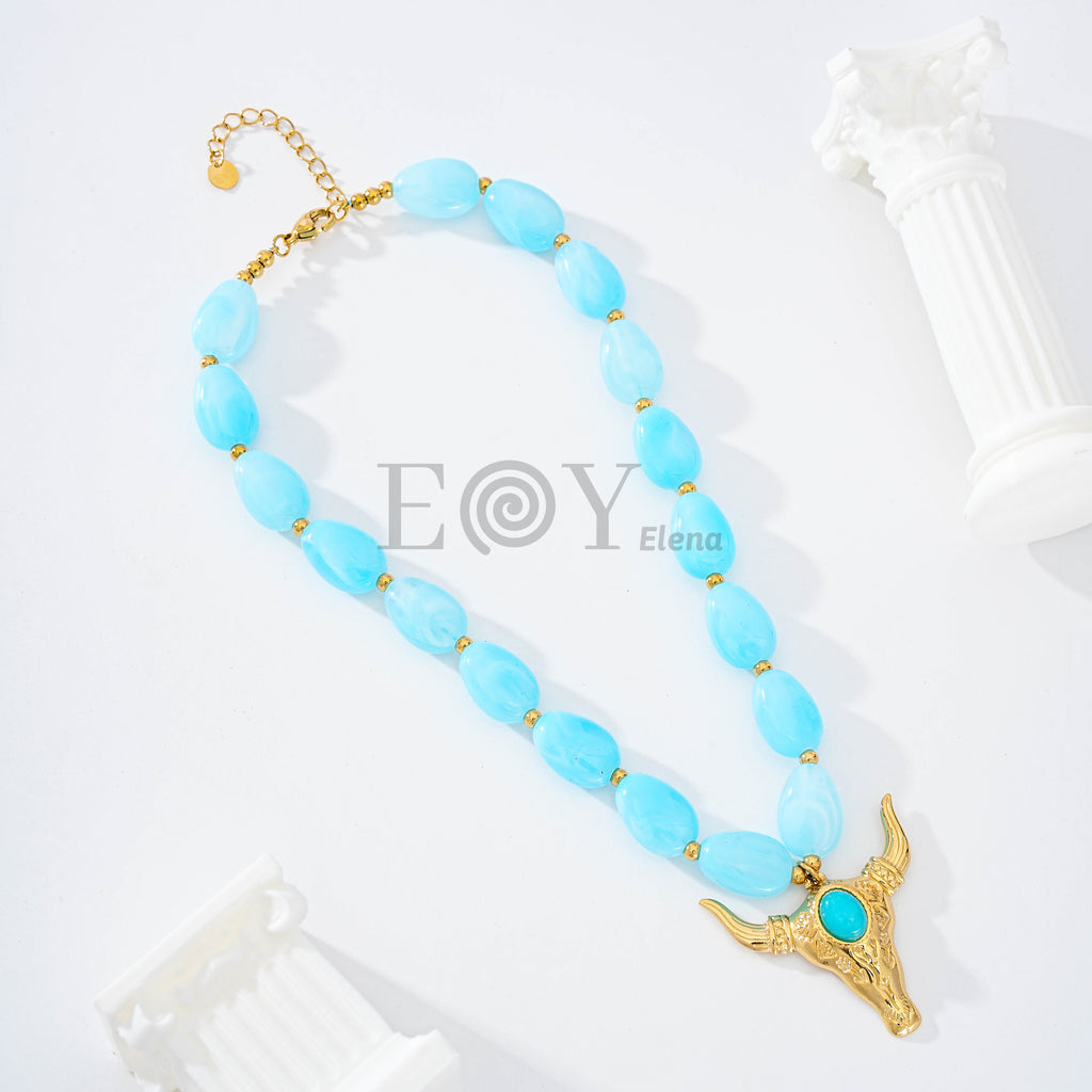 Collar piedras colores con cabeza toro