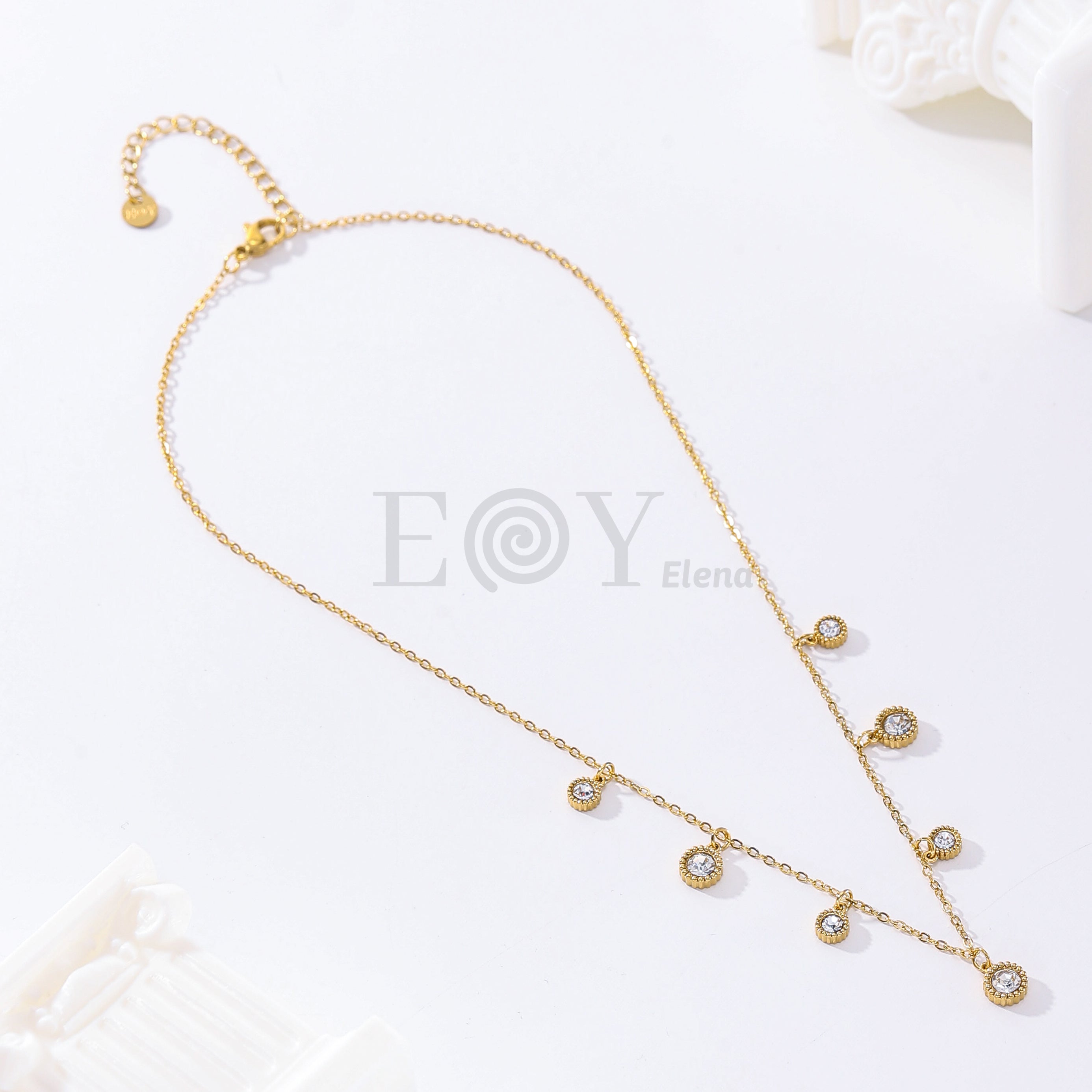 Collar circonitas redondas blancas