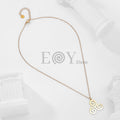 Collar con colgante de trisquel