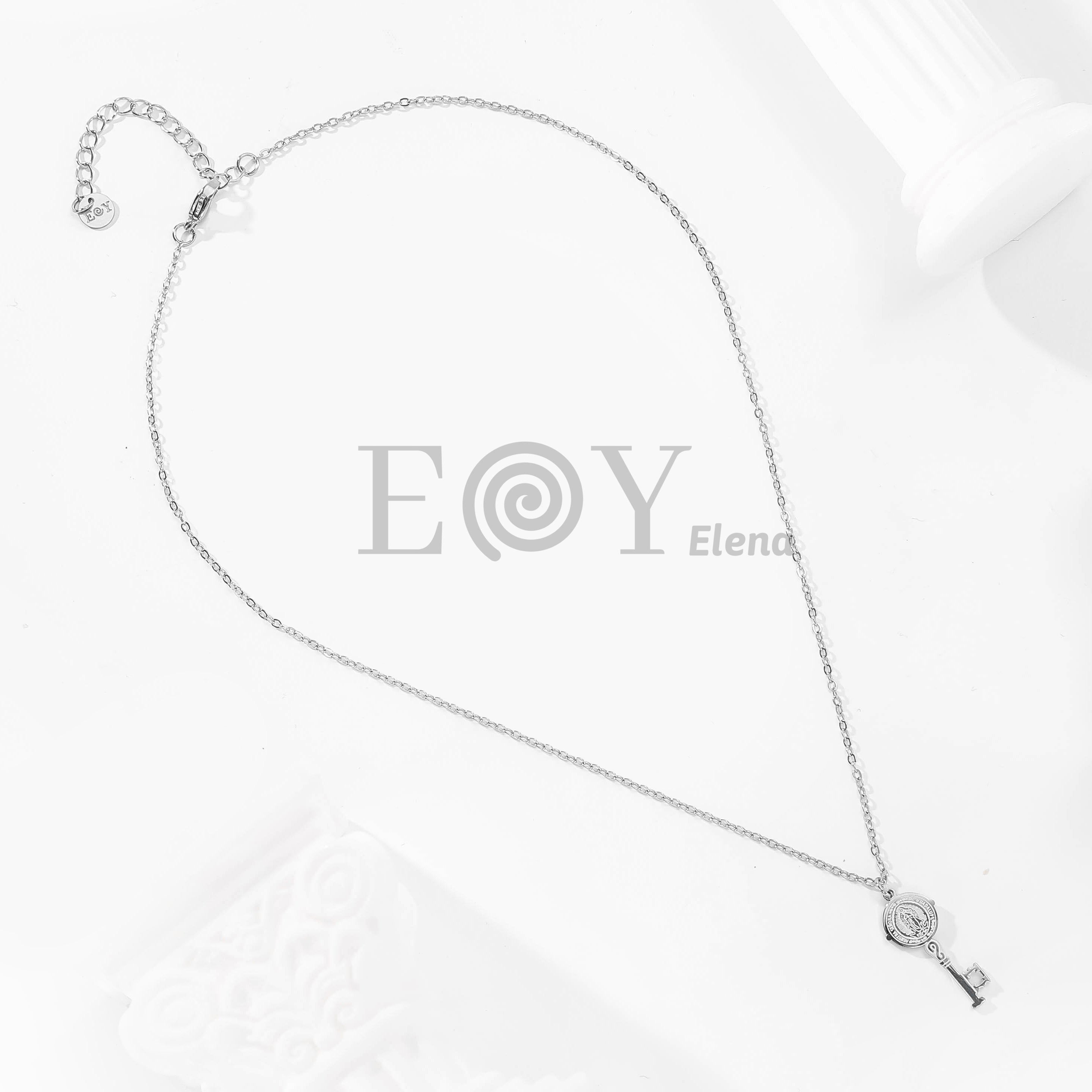 Collar llave con Vírgen de Guadalupe