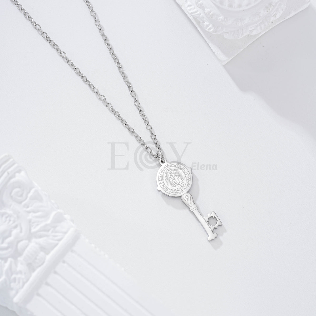 Collar llave con Vírgen de Guadalupe