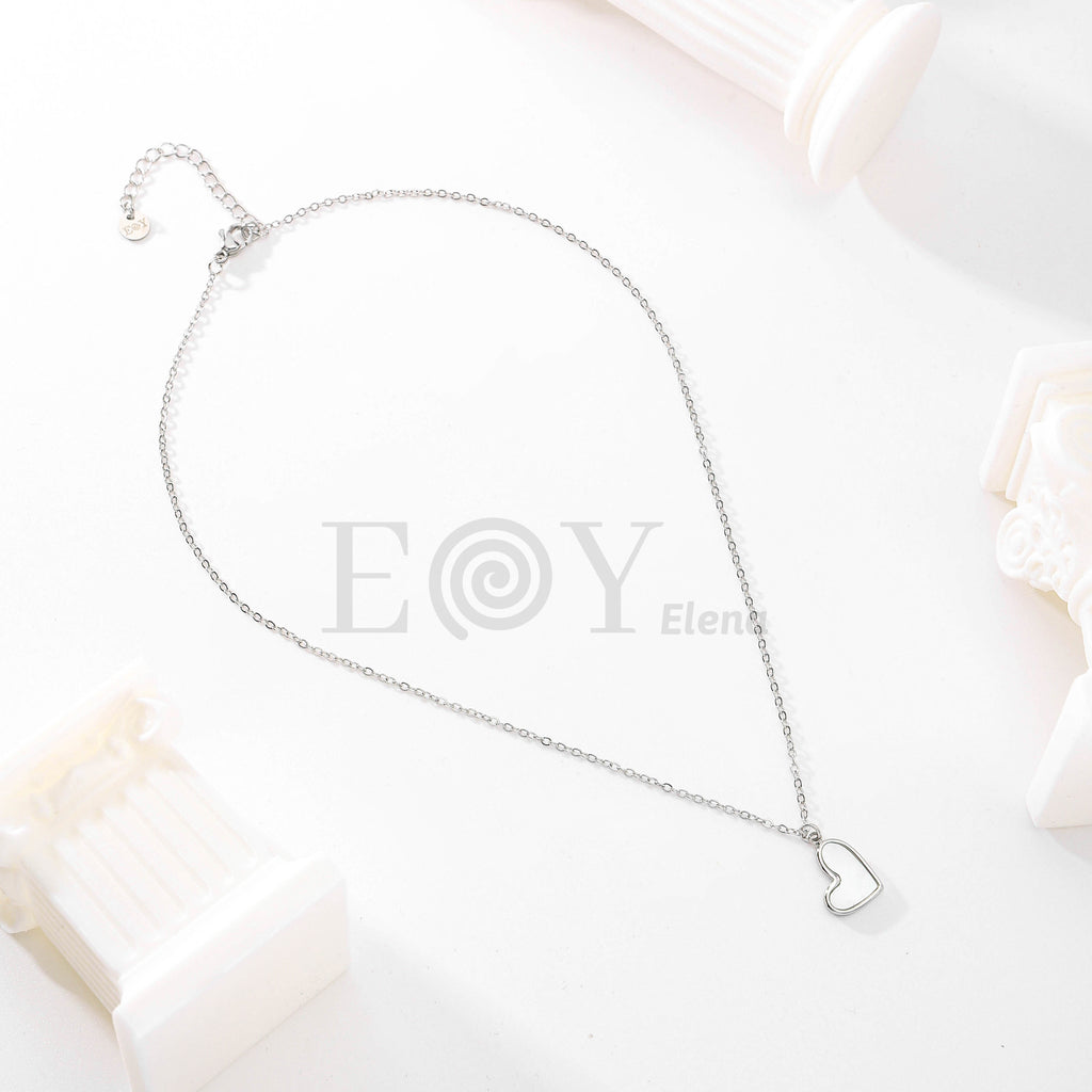 Collar con corazón abierto