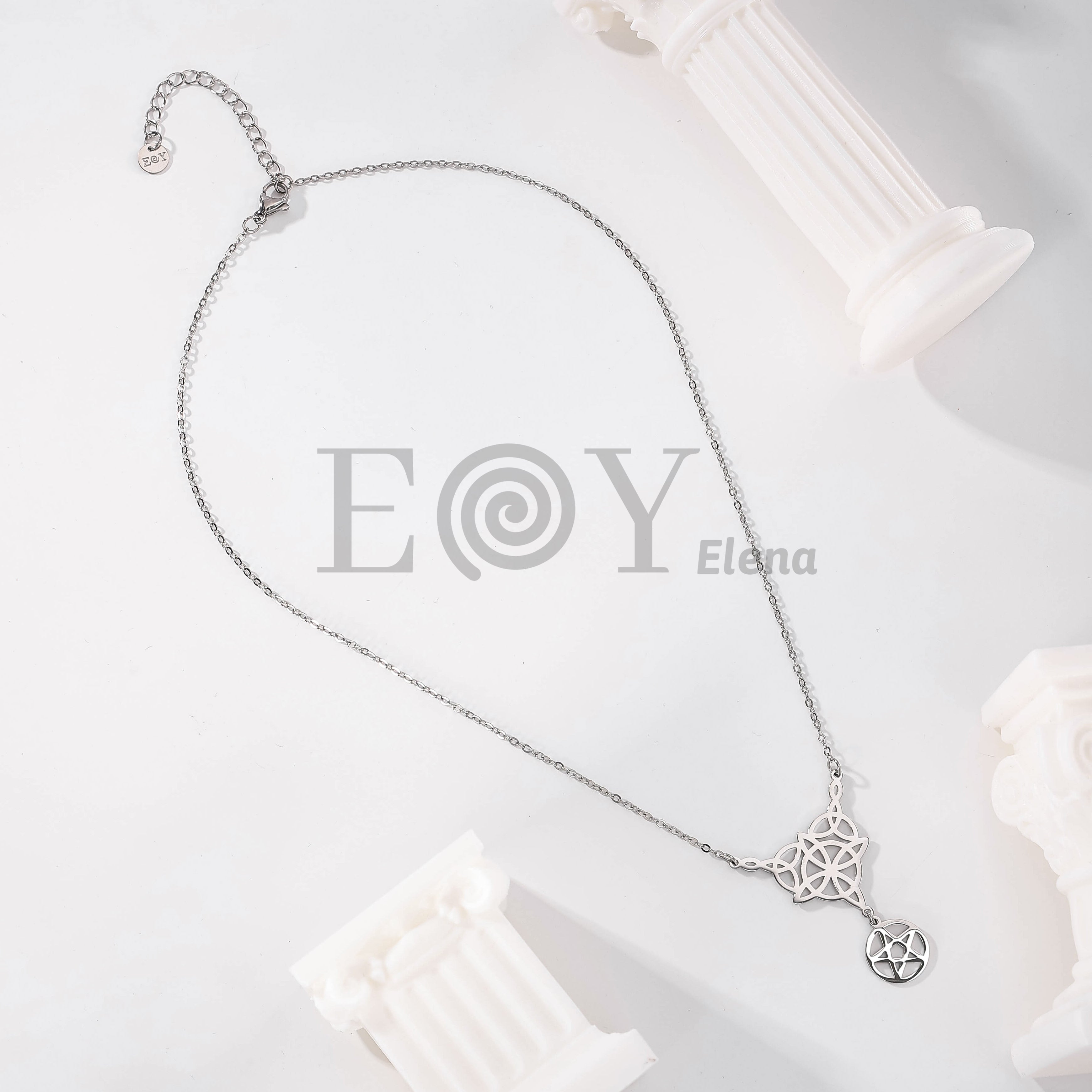 Collar Nudo Celta y Pentáculo