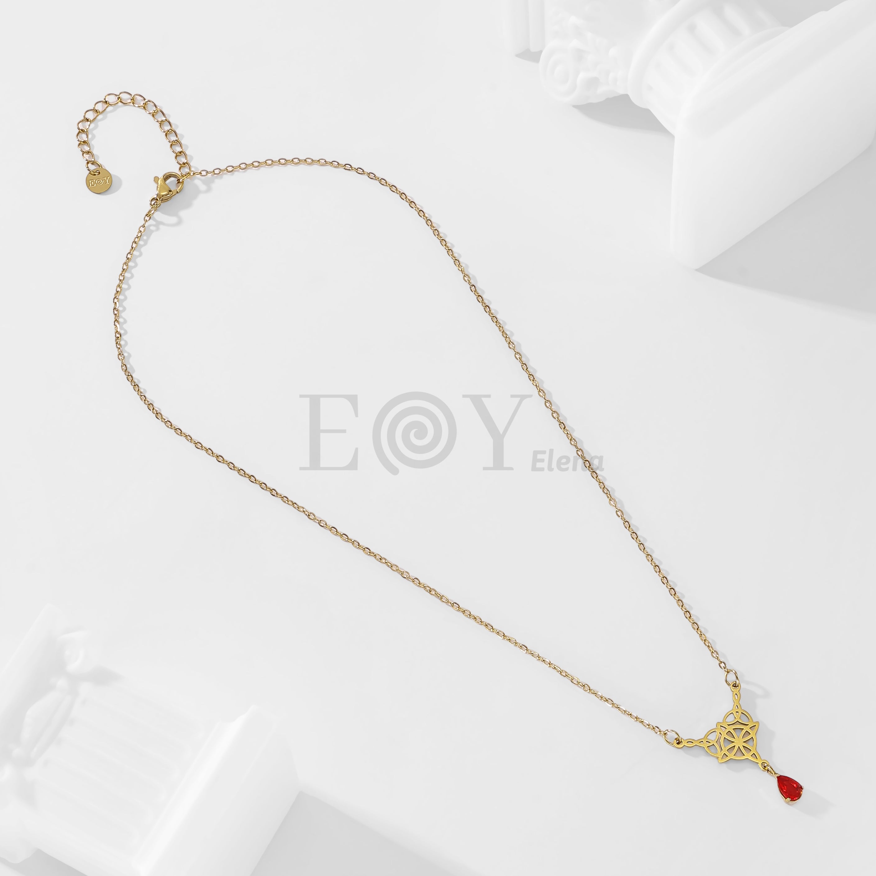 Collar nudo bruja y circonita