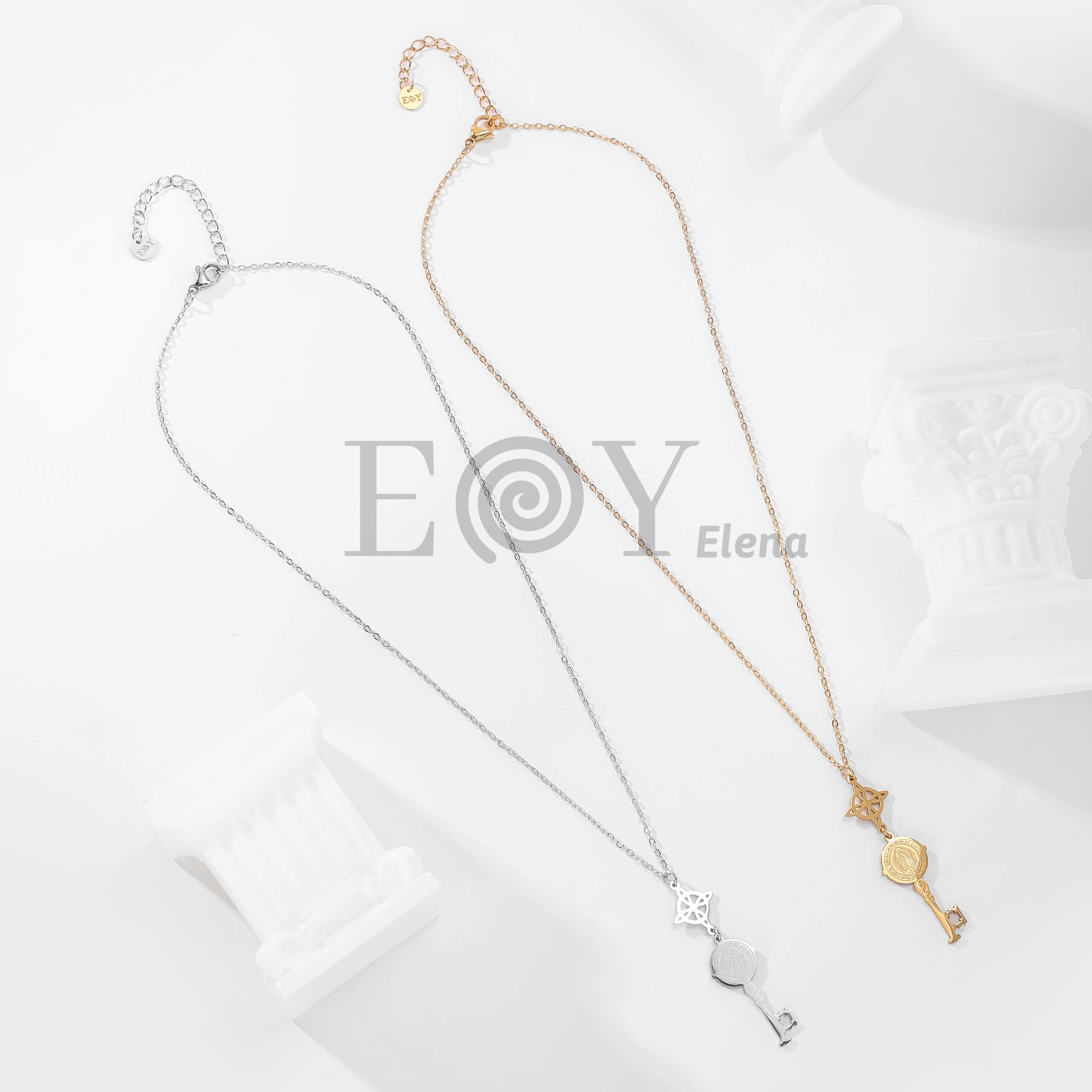 Collar con nudo de bruja y llave de Vírgen de Guadalupe