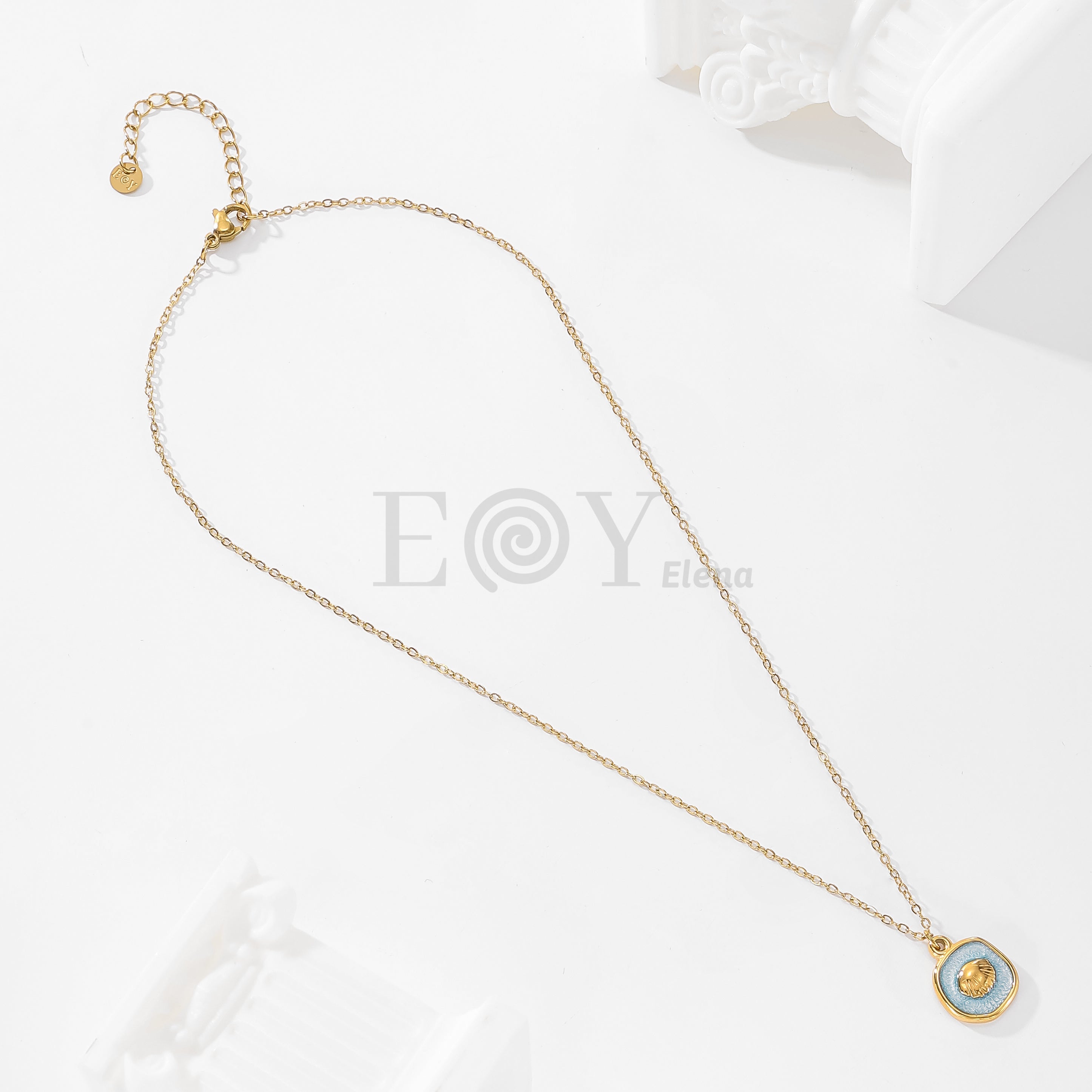 Collar chapa color y concha