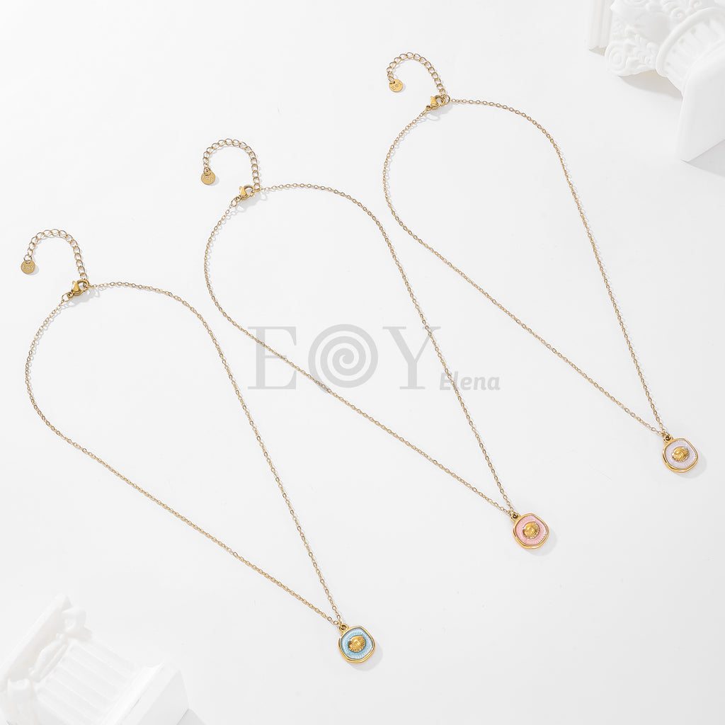 Collar chapa color y concha