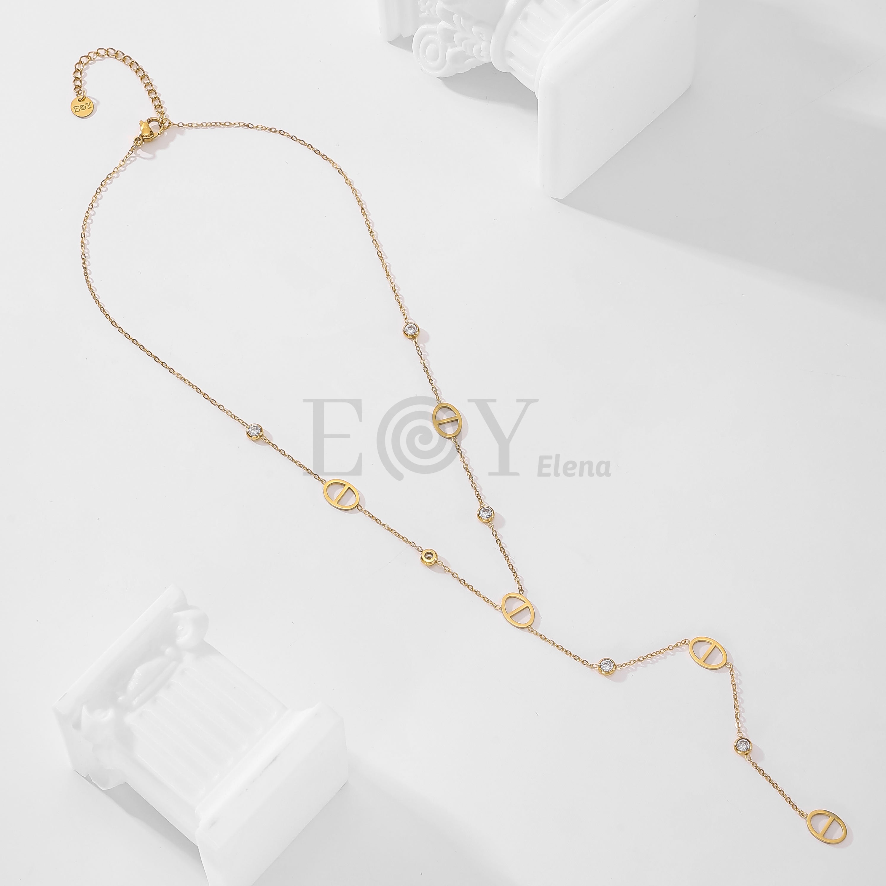 Collar símbolo y circonitas