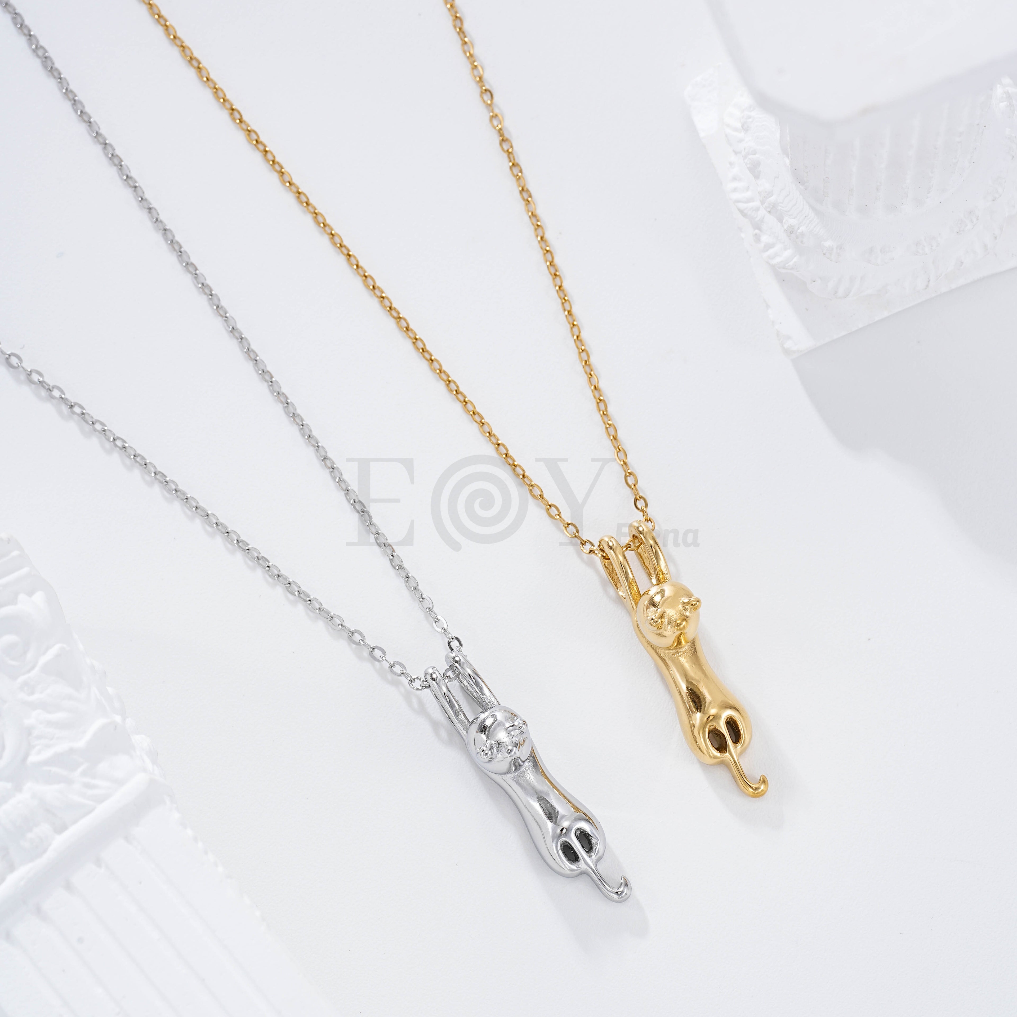 Collar gato tumbado acero