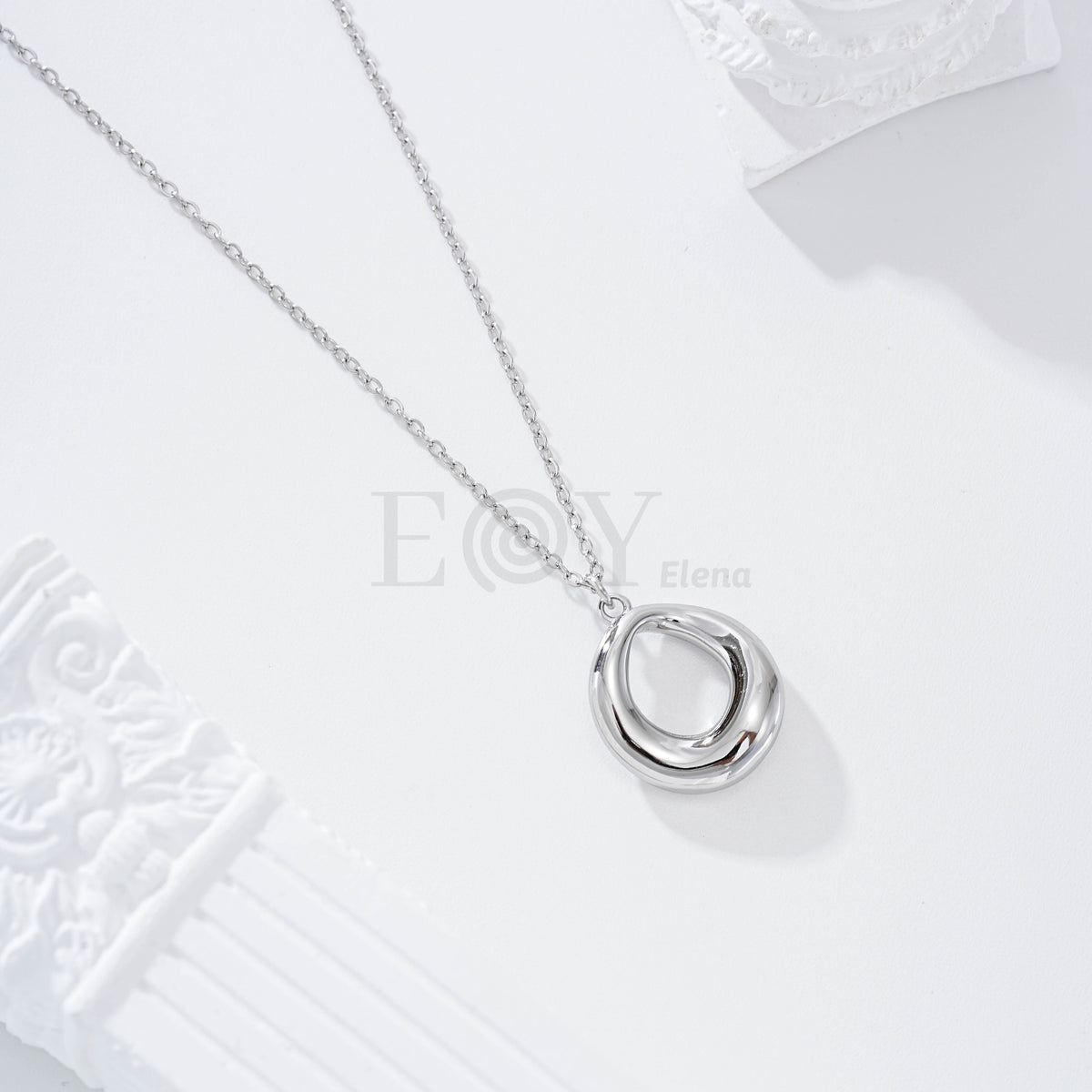 Collar con aro hueco acero
