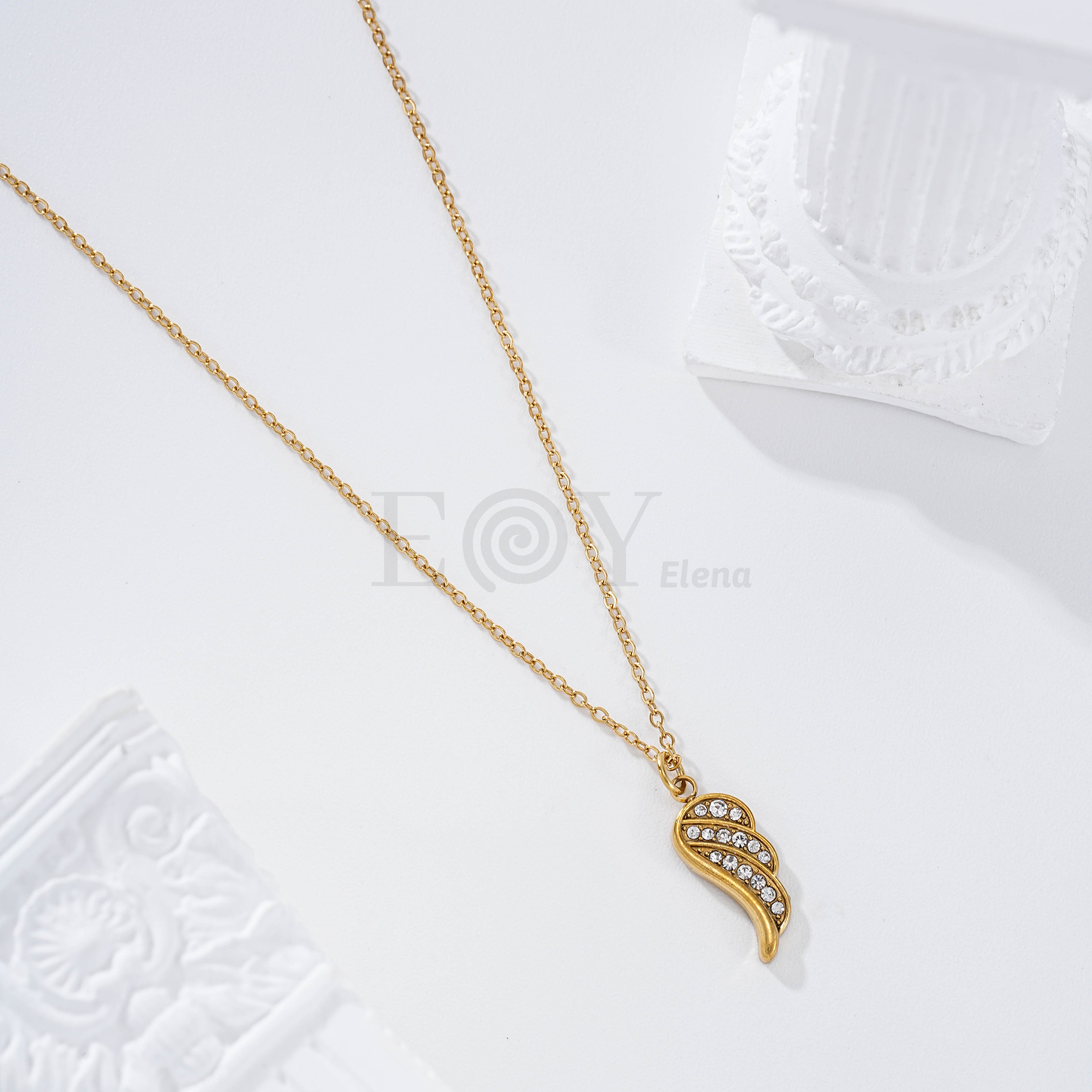 Collar ala con circonitas acero