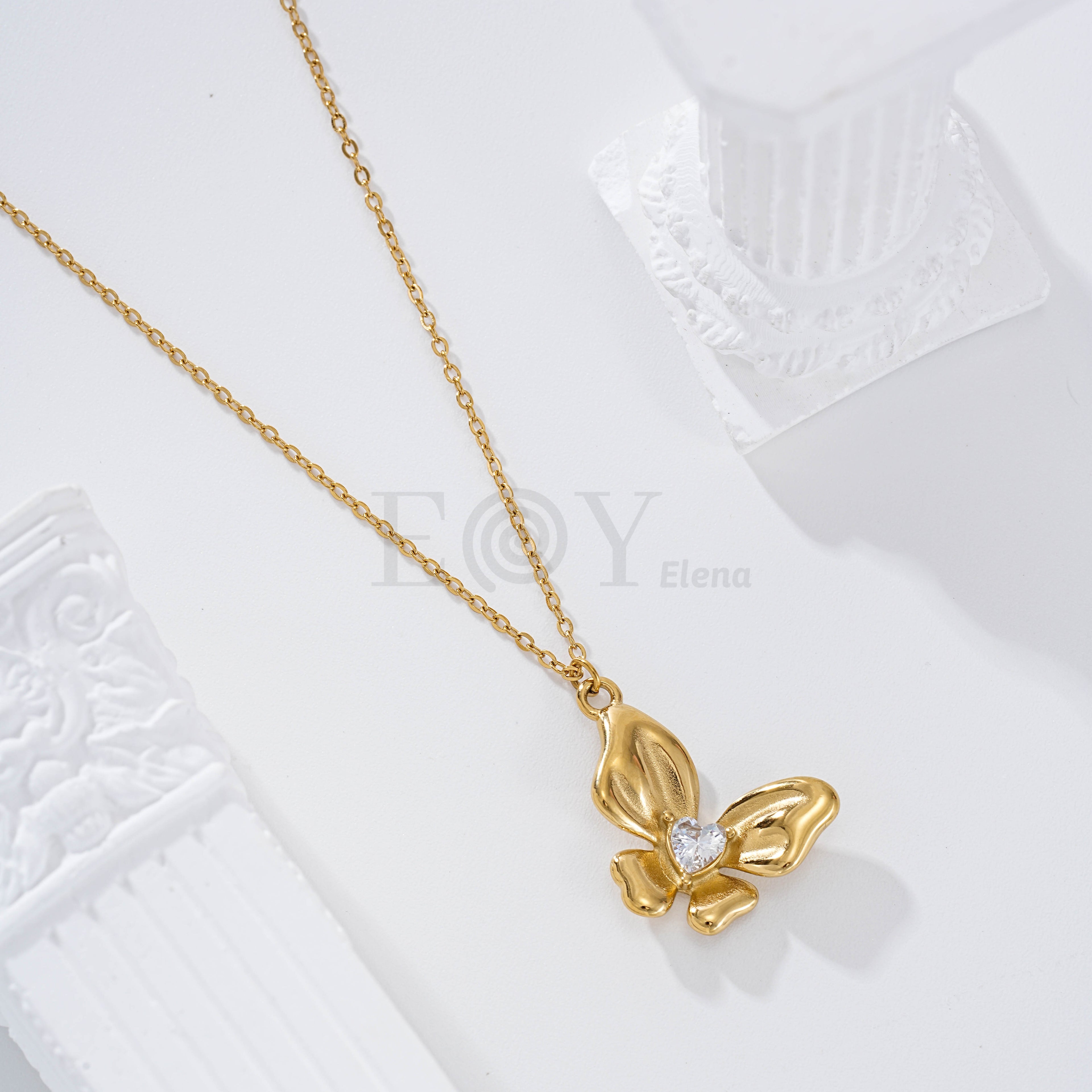 Collar mariposa perla acero
