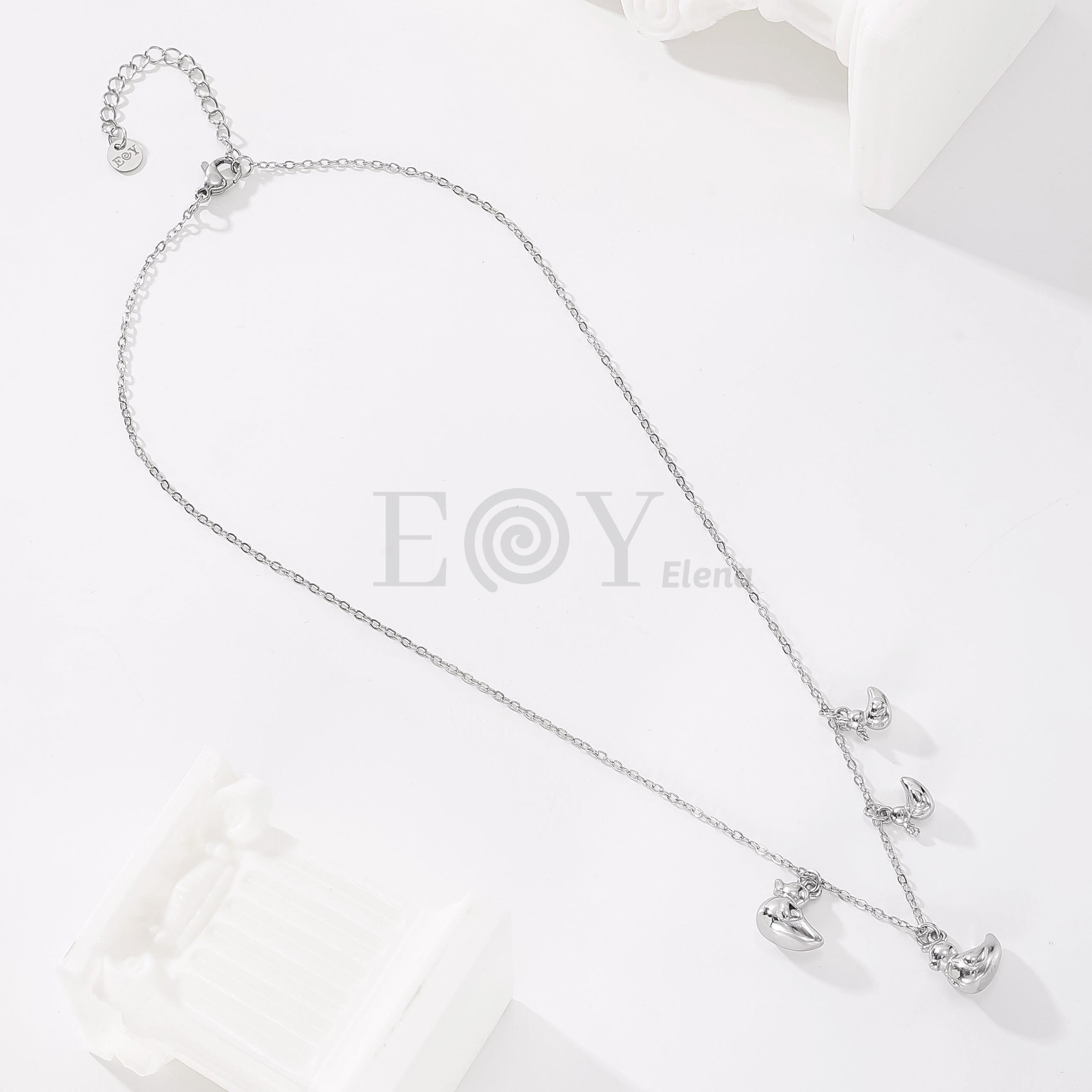 Collar de cuatro patos