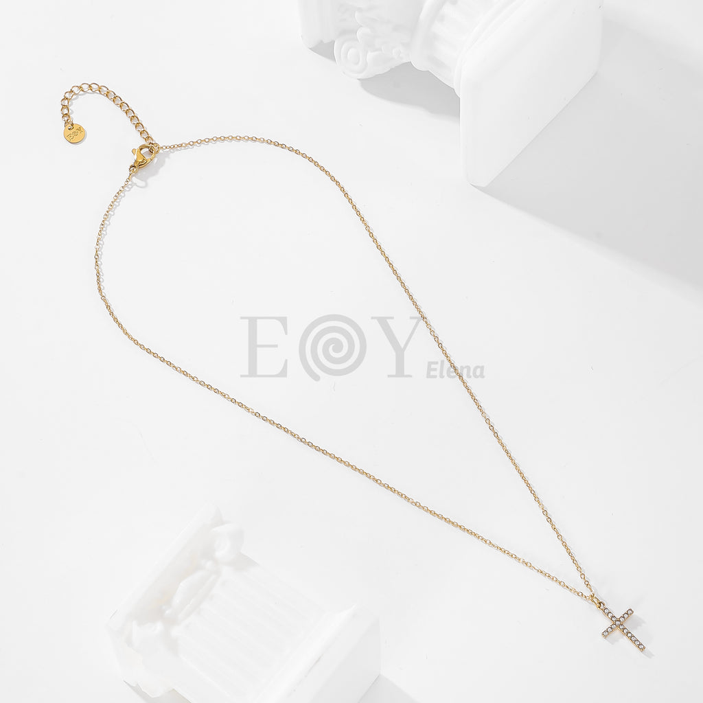 Collar cruz con circonitas