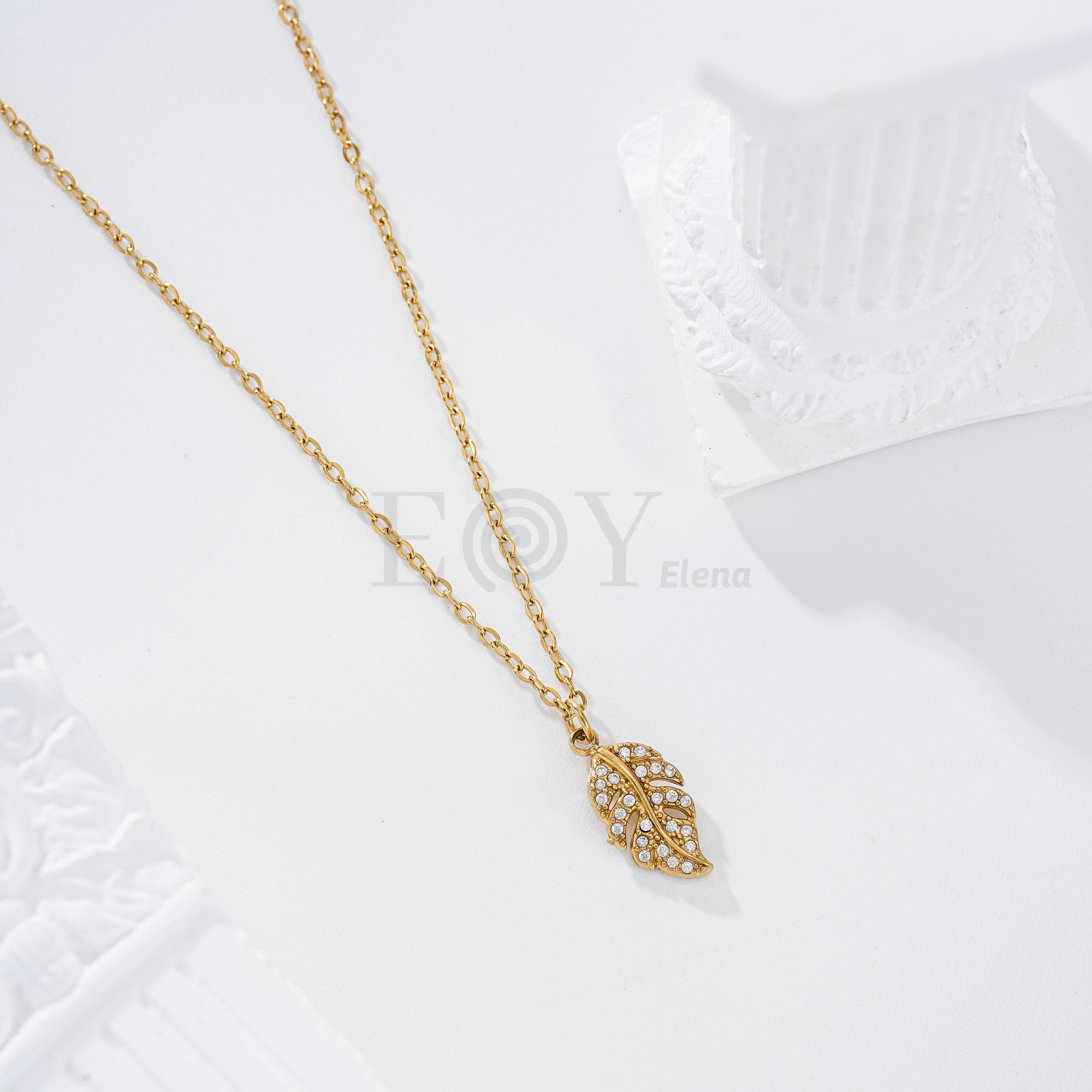 Collar hoja circonitas