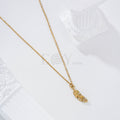 Collar pluma acero