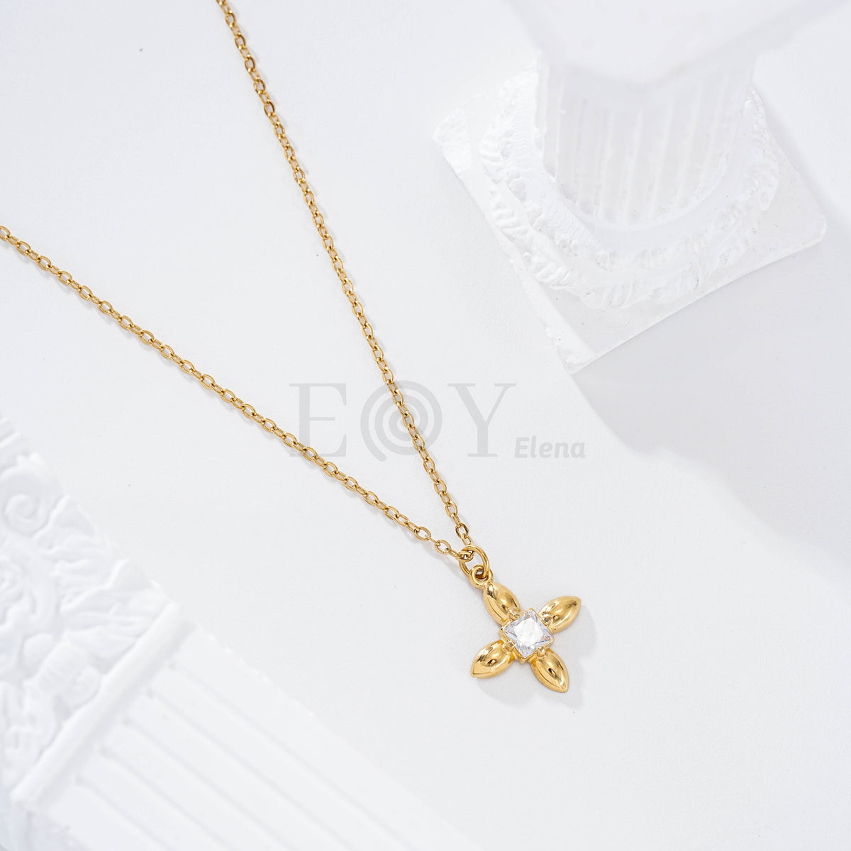 Collar flor con piedra acero