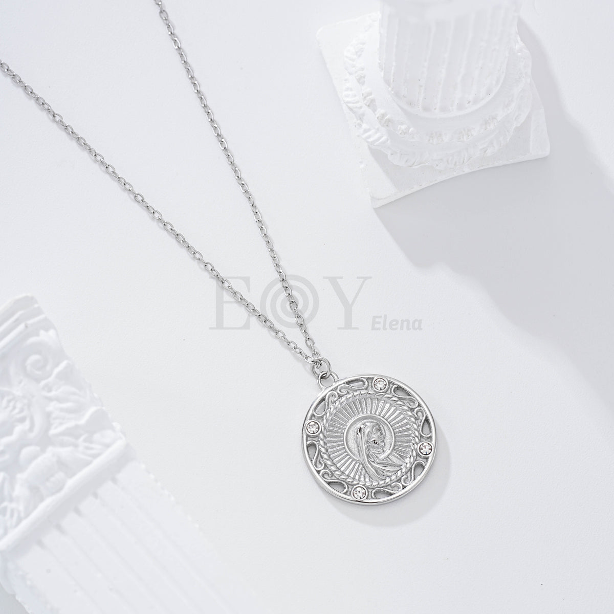 Collar virgen con circonitas acero